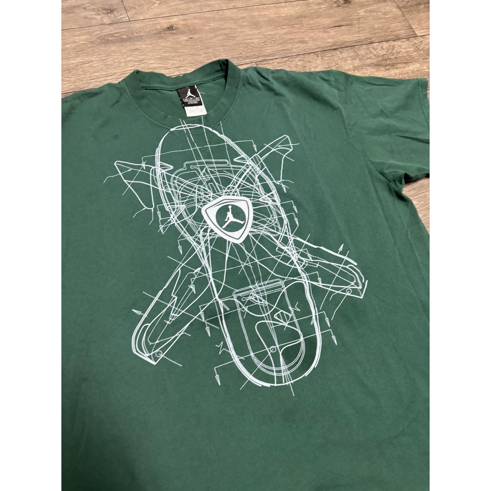 Jordan Brand × Vintage Vintage Jordan Air Nike Shoe Green Tee Sz XL 00s Size US XL / EU 56 / 4 - 2 Thumbnail