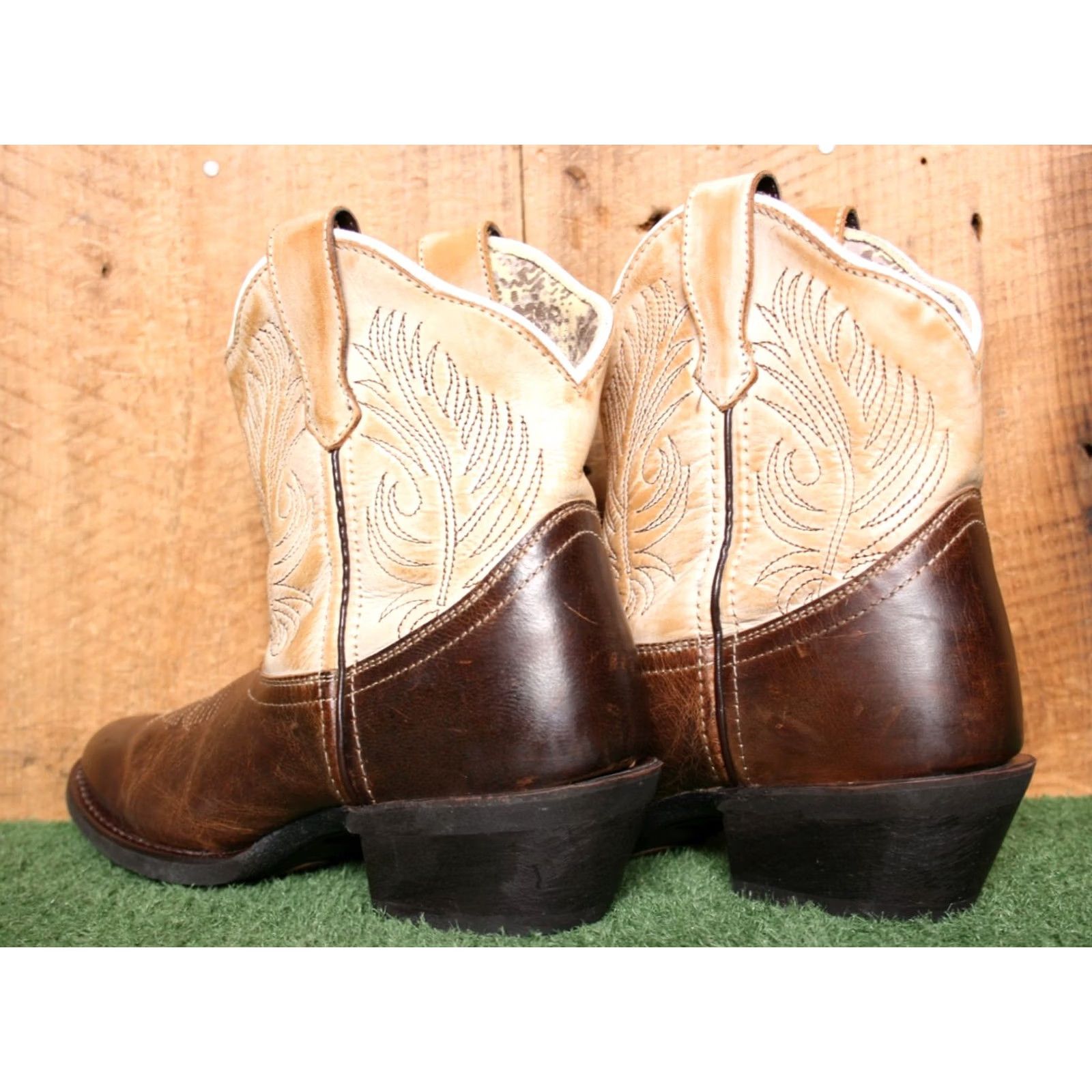 Vintage LAREDO Tori Brown & Tan Leather Round Toe Short Western Boots Women's 7M Boots Kyle? Size 28" / US 6 / IT 42 - 3 Thumbnail
