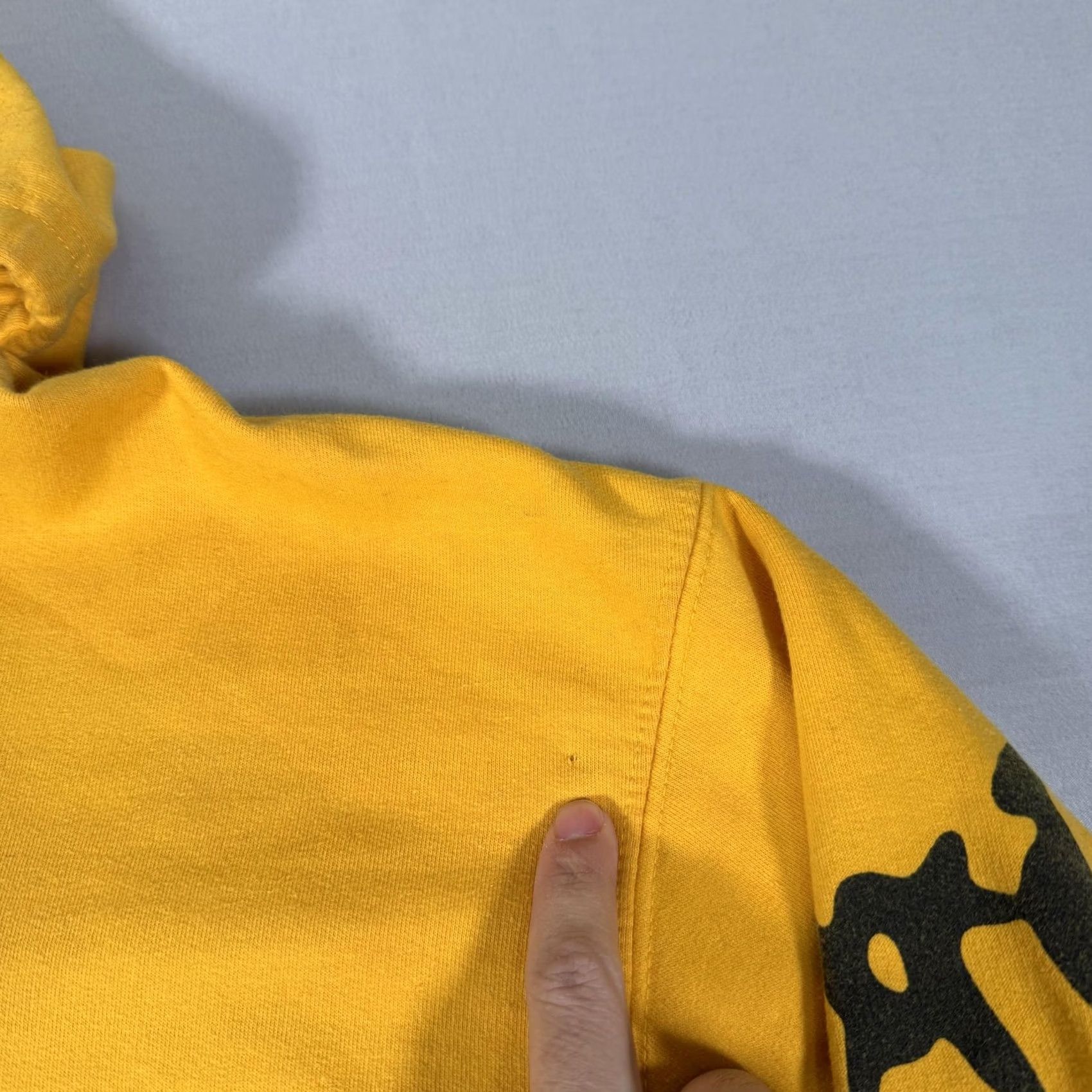 Vintage Bad Omens Hoodie Mens XL Yellow Miracle Metal Band Music Sweater Concert Tour Shirt Size US XL / EU 56 / 4 - 5 Thumbnail