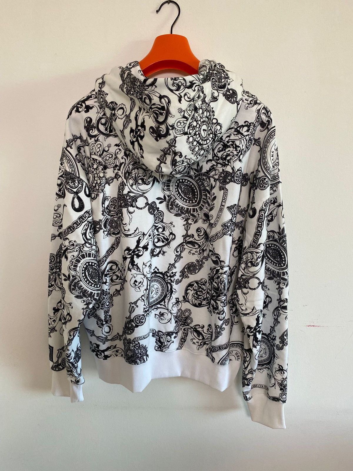 Versace Jeans Couture Baroque Print Brushed Versace Jeans Culture size L white, Size US L / EU 52-54 / 3 - 12 Thumbnail
