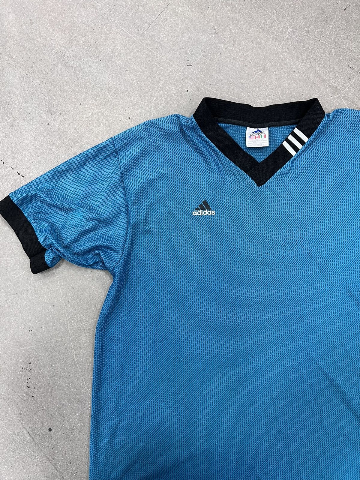 Adidas Vintage 90s Adidas Mesh Shirt Jersey Size US L / EU 52-54 / 3 - 2 Thumbnail