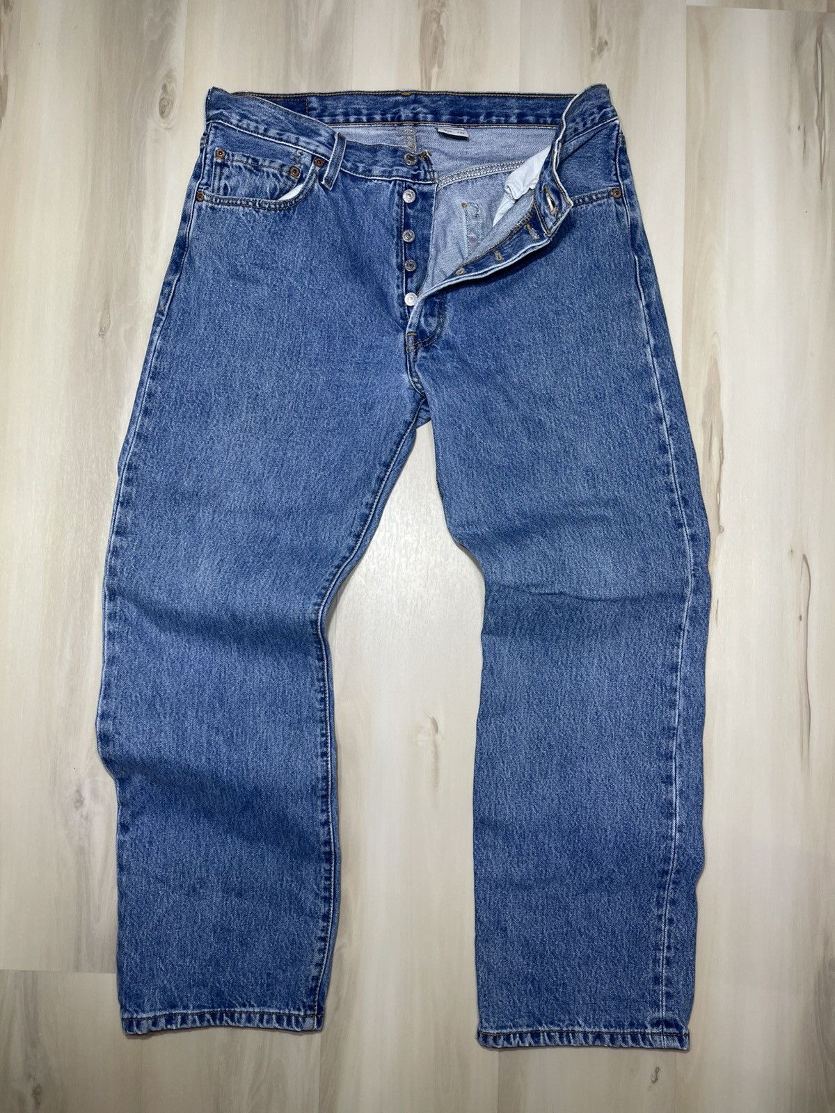 Levi's Vintage Clothing Vintage Levis 501XX Mens Jeans 35x30 Blue Y2K Button Fly Size US 35 - 1 Thumbnail