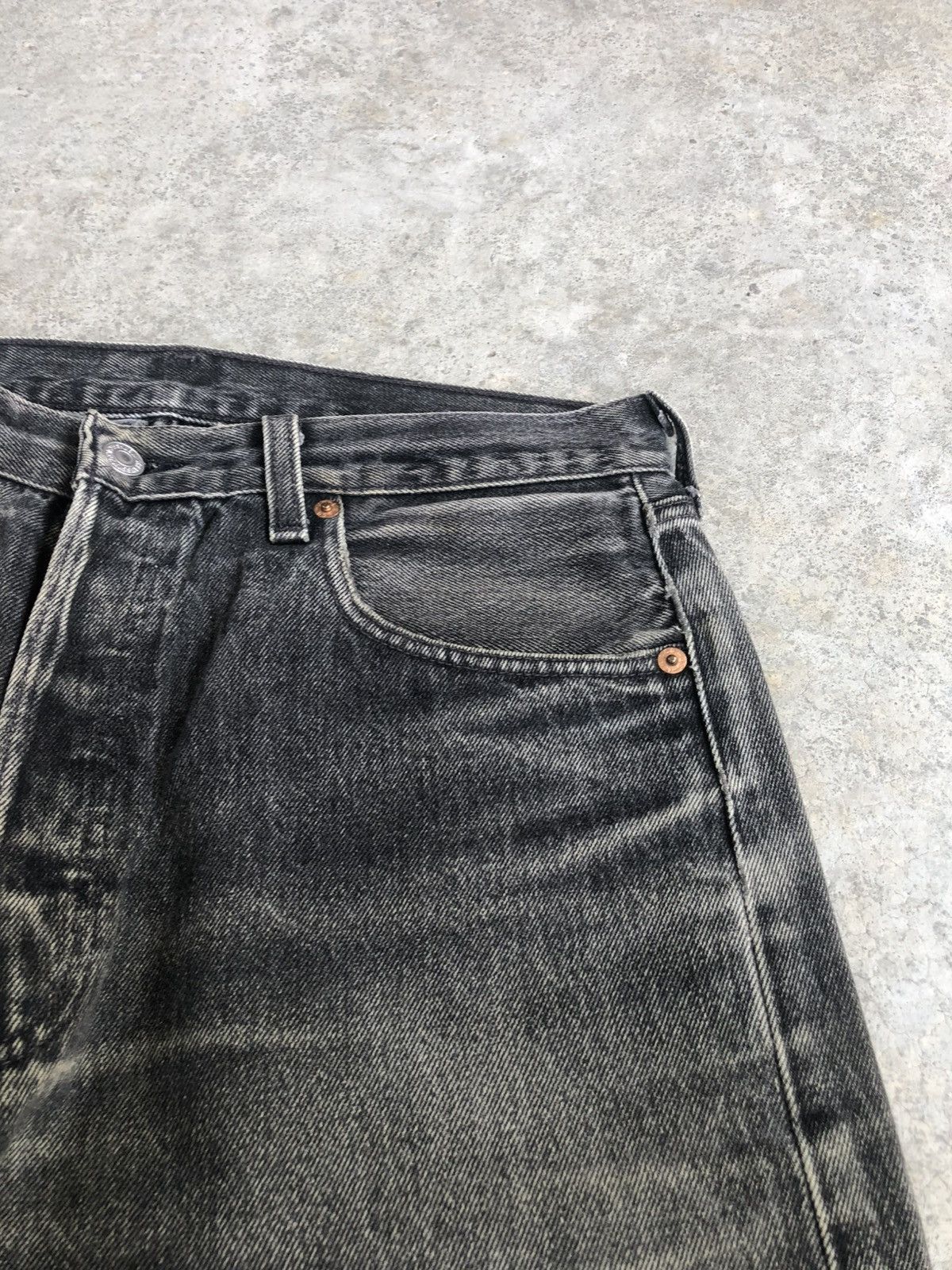 If Six Was Nine Vintage 90’s Levi’s 501 Distressed Denim Size US 32 / EU 48 - 14 Thumbnail