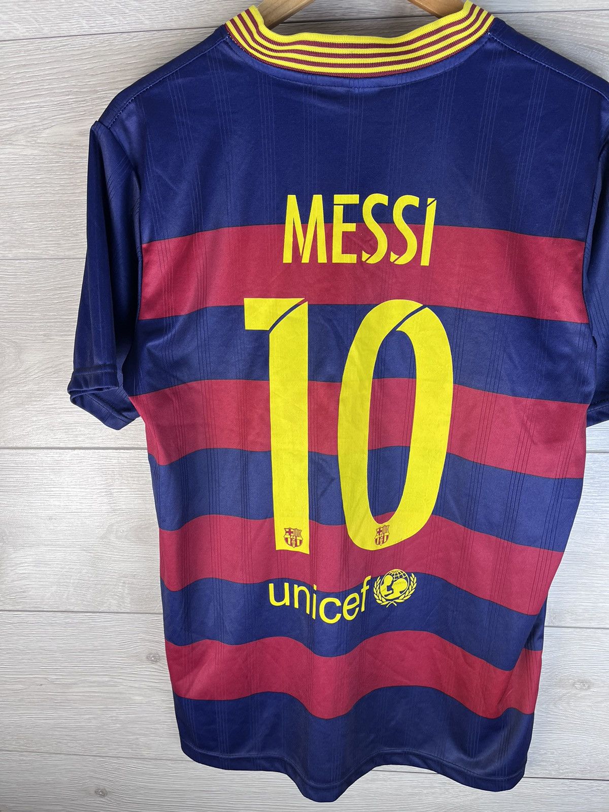 Other Men’s soccer jersey Fc Barcelona LaLiga size M spor Size US M / EU 48-50 / 2 - 1 Thumbnail