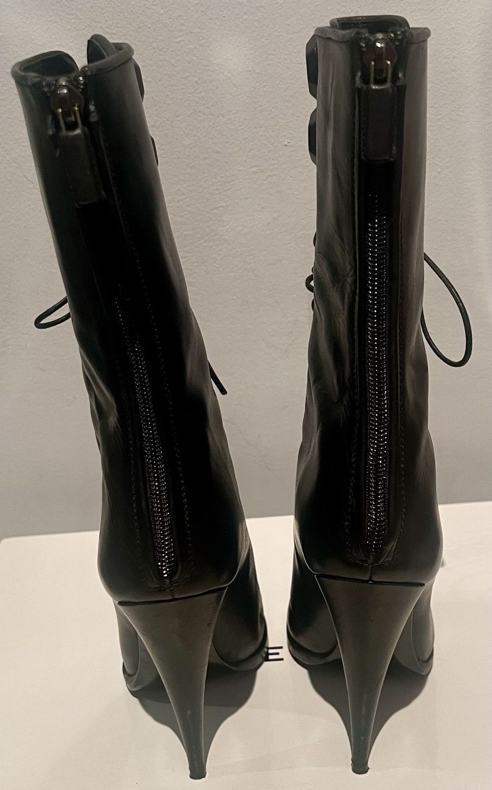 Designer × Givenchy Authentic Givenchy Black Lace Up Boots 37 Made In Italy Size US 6 / IT 36 - 4 Thumbnail