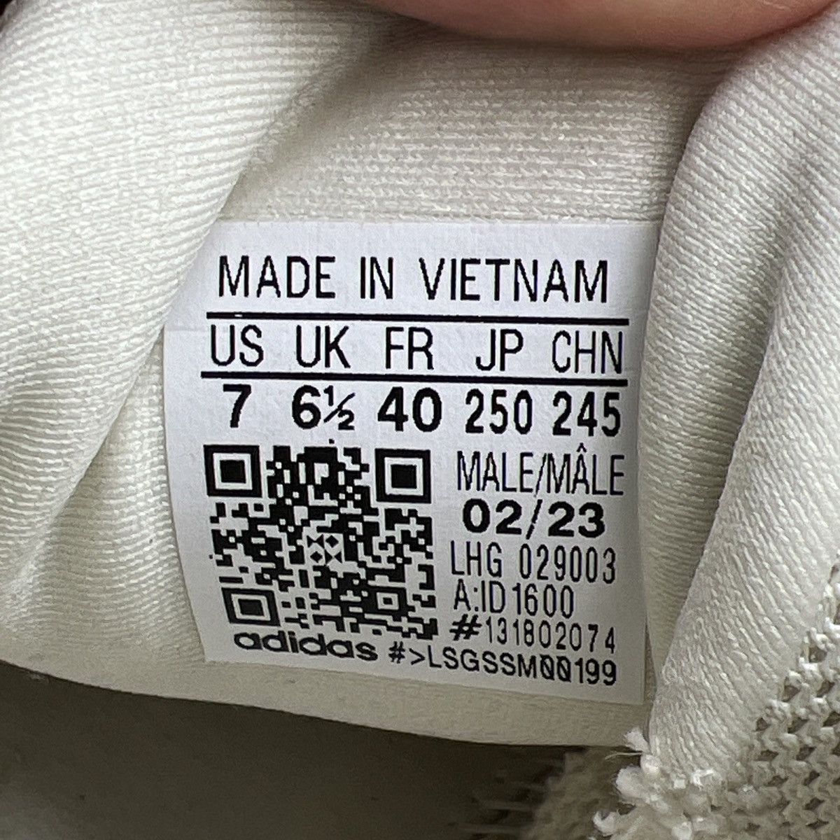 Adidas Yeezy 500 stone taupe Size US 7 / EU 40 - 9 Thumbnail
