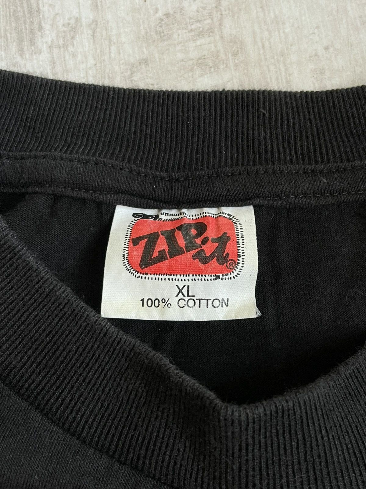 Vintage Vintage 90’s Zip It London Indian T-Shirt Western RARE Size US XL / EU 56 / 4 - 5 Thumbnail