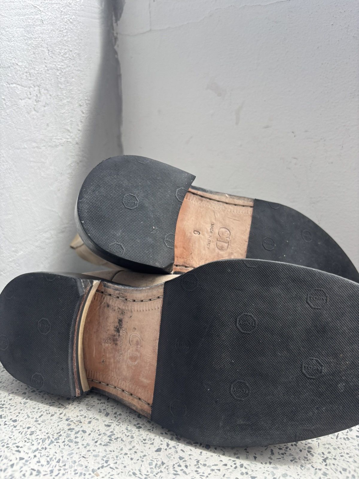 Dior Christian Dior nubuck Chelsea boots Size US 7 / EU 40 - 7 Thumbnail