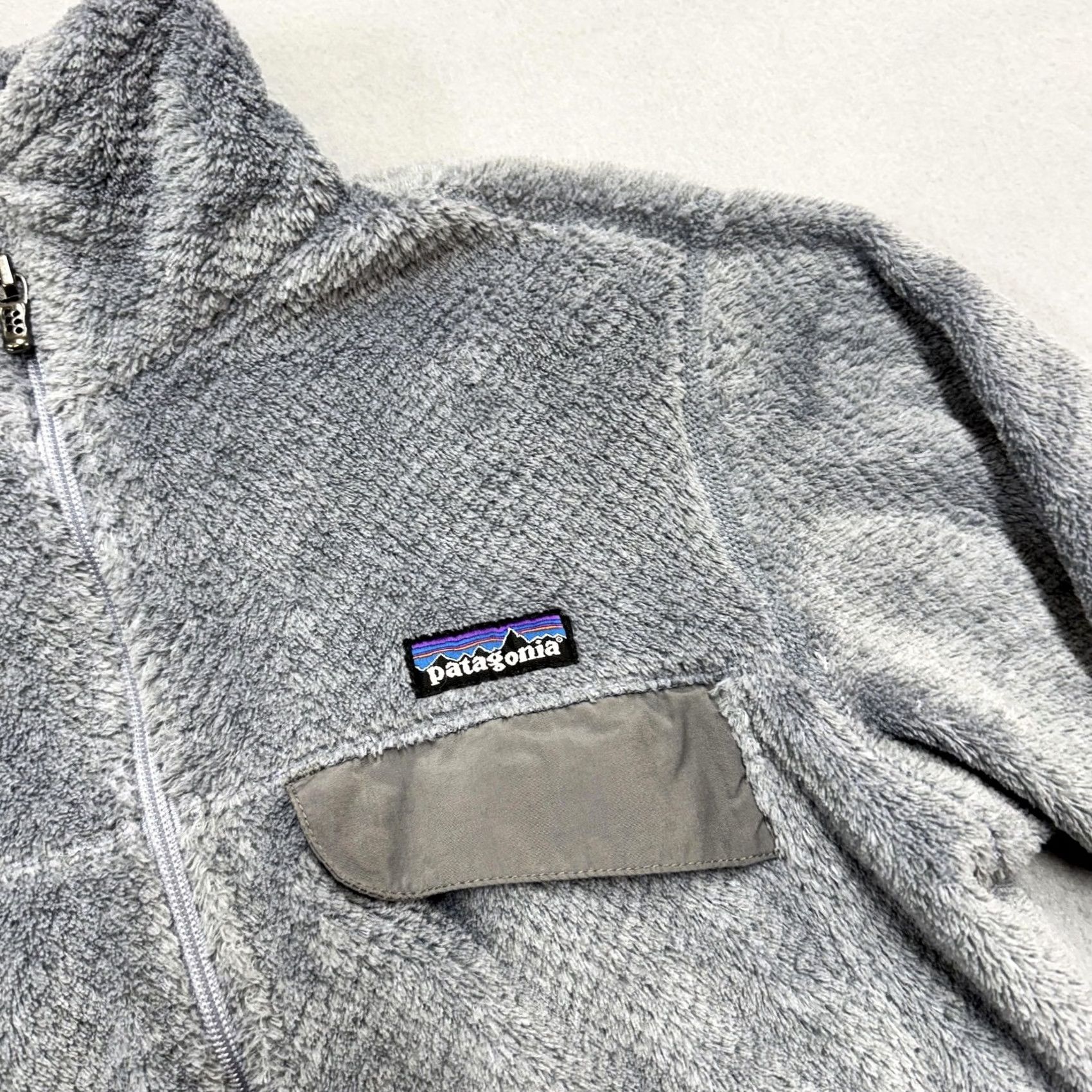 Patagonia Patagonia Jacket Womens Small Gray Full Zip Fleece Cozy Outdoor Thermal Lightweight Pocketed Short Zipper Logo Vintage-style? Size S / US 4 / IT 40 - 4 Thumbnail