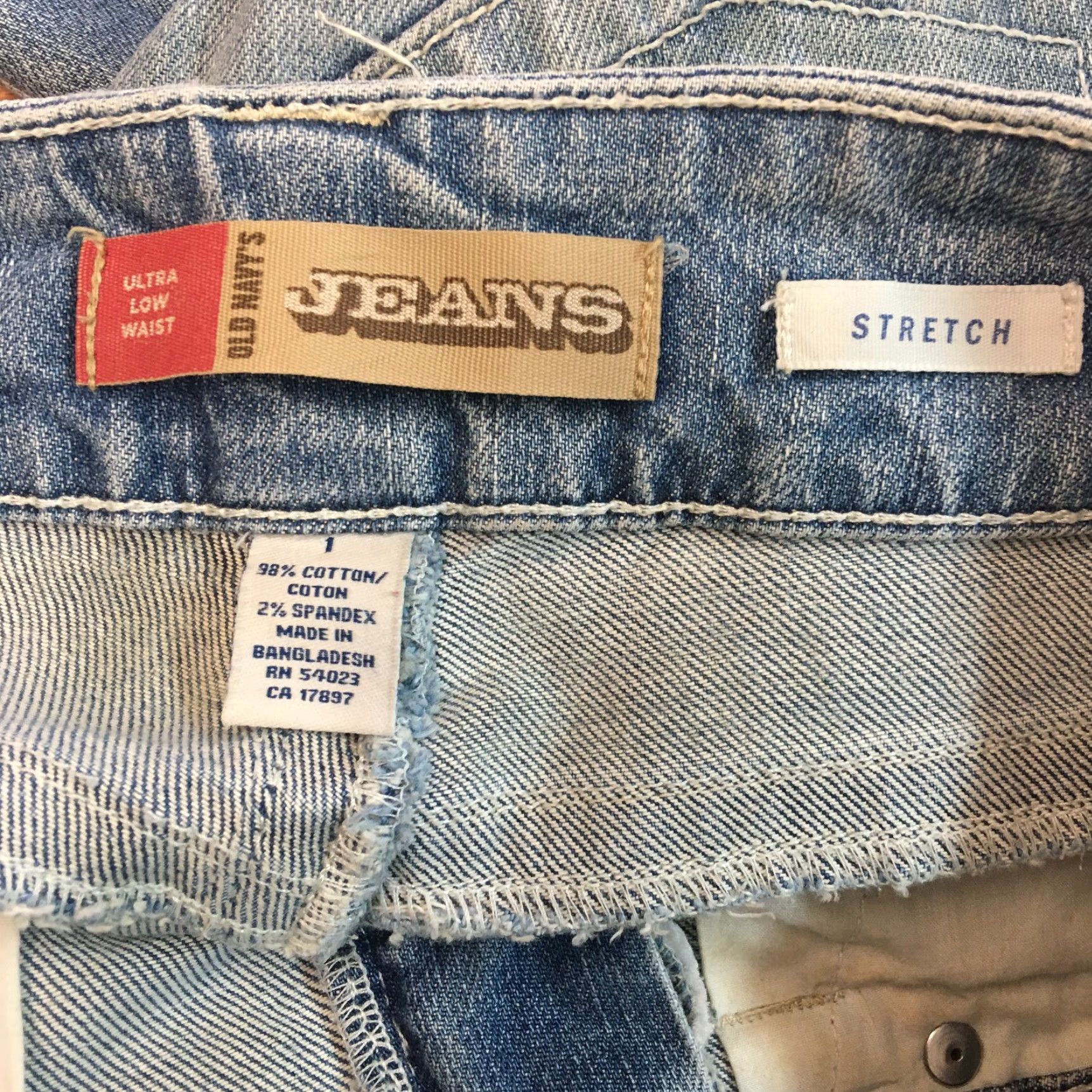 Old Navy Vintage Old Navy Women Cropped Denim Jeans Size 1 28x20 Ultra Low Rise Blue Stretch 2000s Size 25" / US 0 / IT 36 - 6 Thumbnail