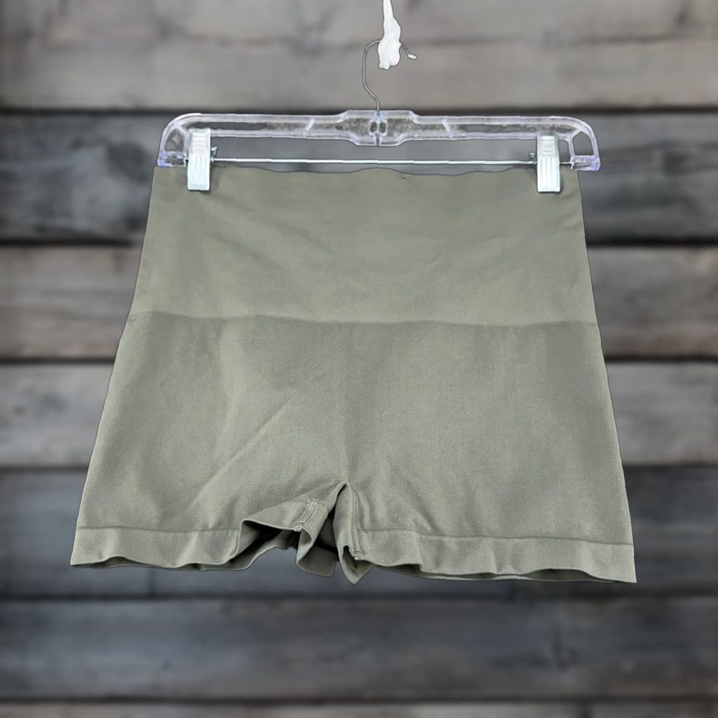 Spanx Spanx Shorts Womens 3X Green Ecocare Seamless Shaping Stretch Activewear Size 40" / US 18 - 1 Thumbnail