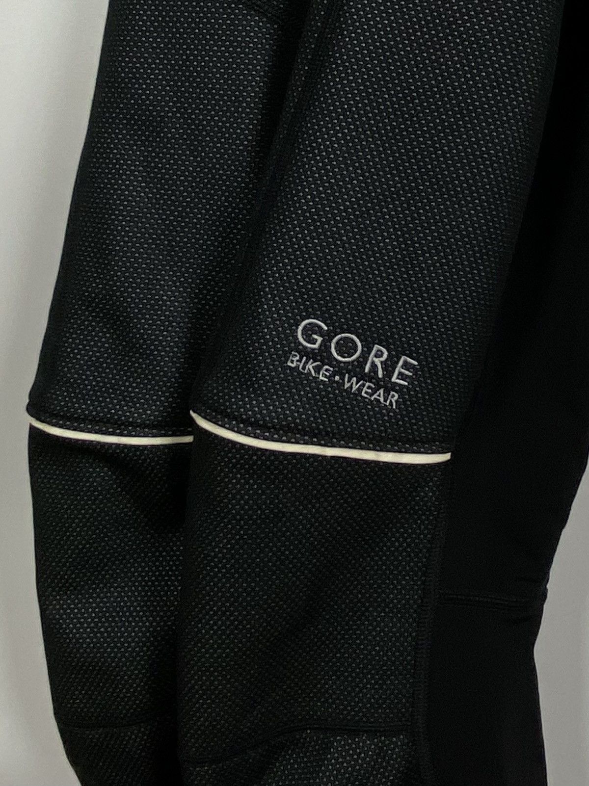 GOREWEAR Gore Bike Wear Cycling Bib Tights Shorts Mens Size Large Top Size US 36 / EU 52 - 15 Thumbnail