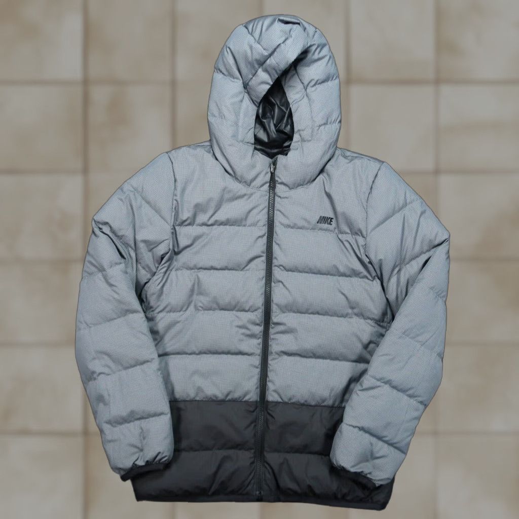 Nike Nike Jacket Womens Medium Gray Black Alliance Reversible Down Full Zip Pockets Size M / US 6-8 / IT 42-44 - 1 Thumbnail