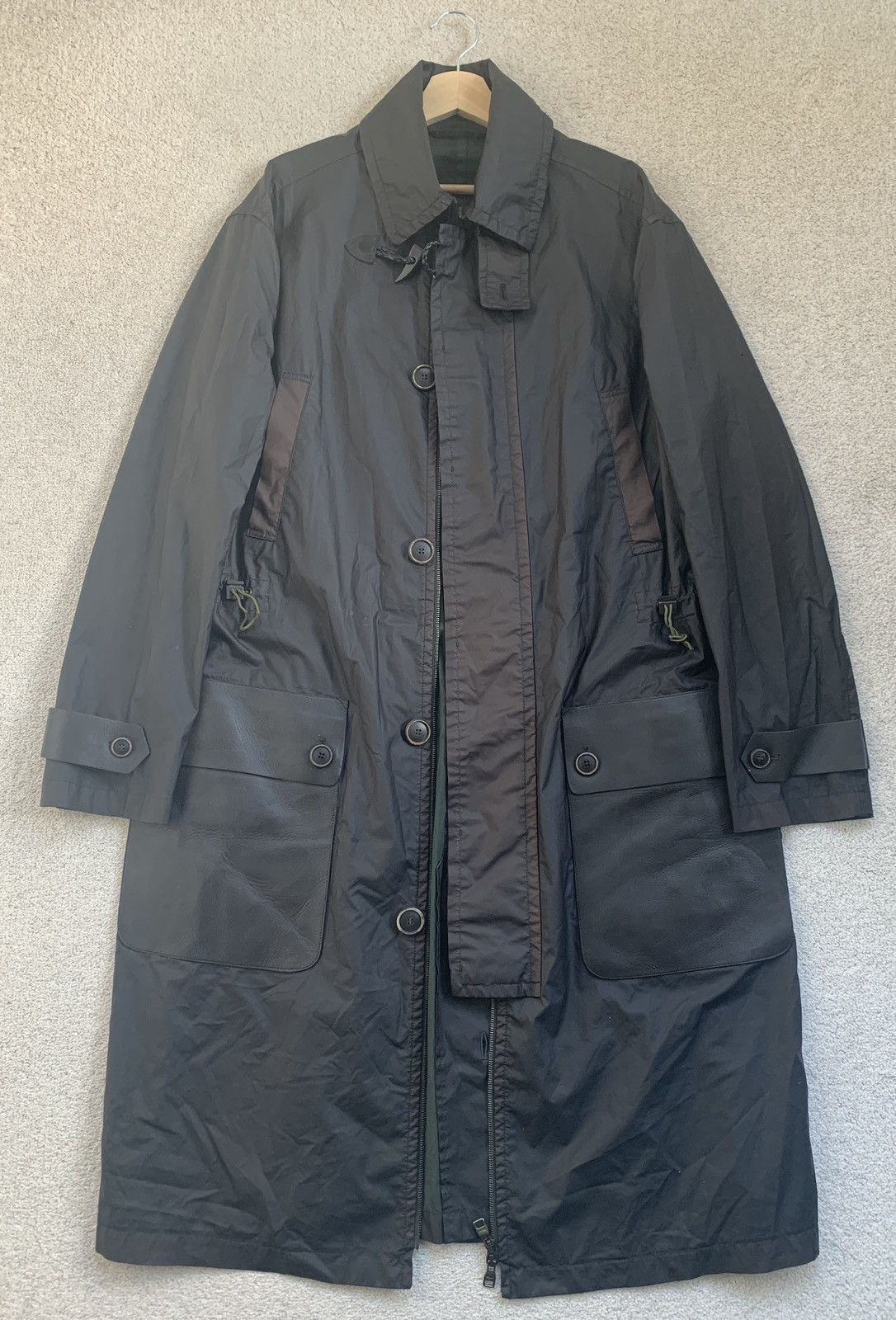 Salvatore Ferragamo 1 of 1 Salvatore Ferragamo Vogue Sample Trench Coat 48/M Size US M / EU 48-50 / 2 - 1 Thumbnail