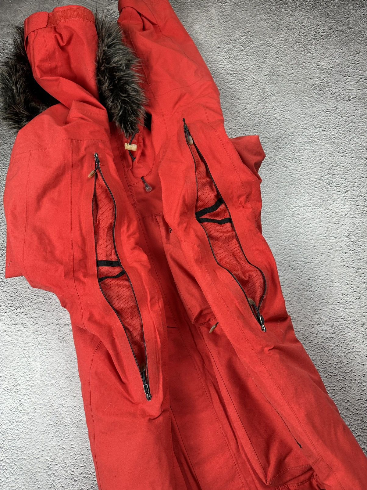 Nike ACG Vintage Nike ACG Jacket Gore-Tex Rain Coat Fur Fuzzy Outdoor Size US M / EU 48-50 / 2 - 8 Thumbnail