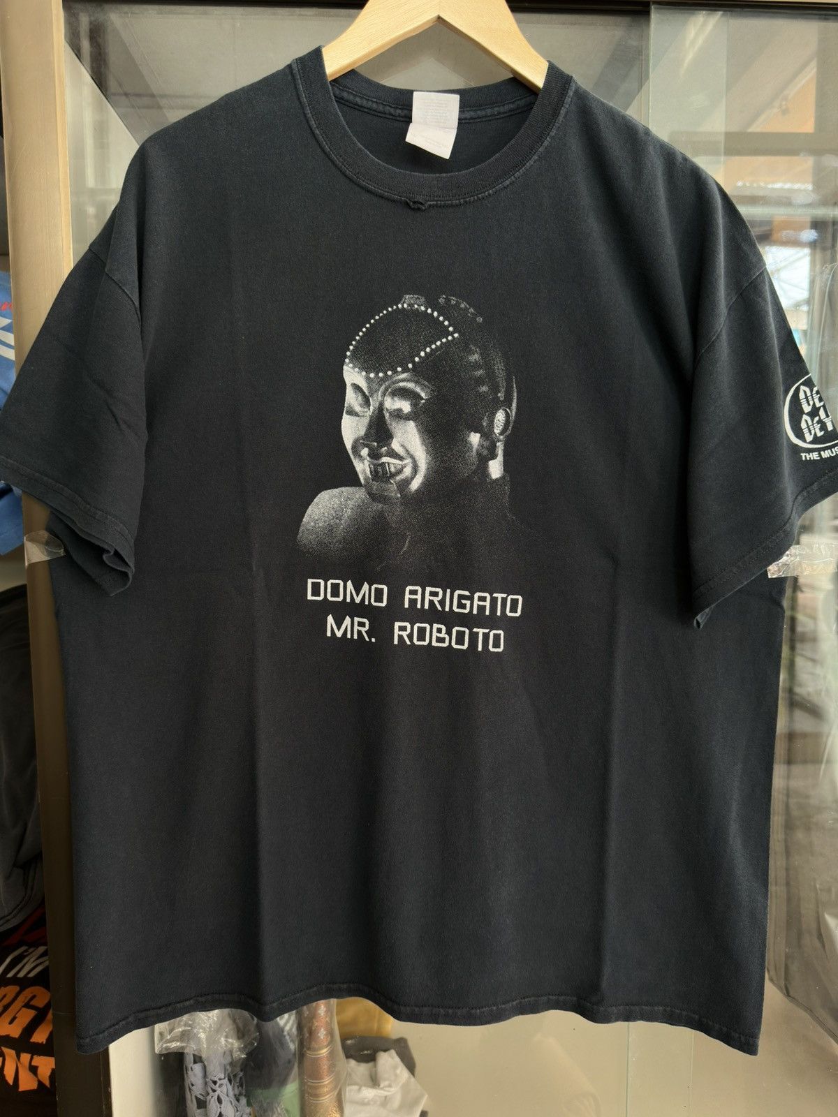Band Tees Vintage Dennis DeYoung Domo Arigato Mr. Roboto Styx Shirt Size US XL / EU 56 / 4 - 1 Thumbnail