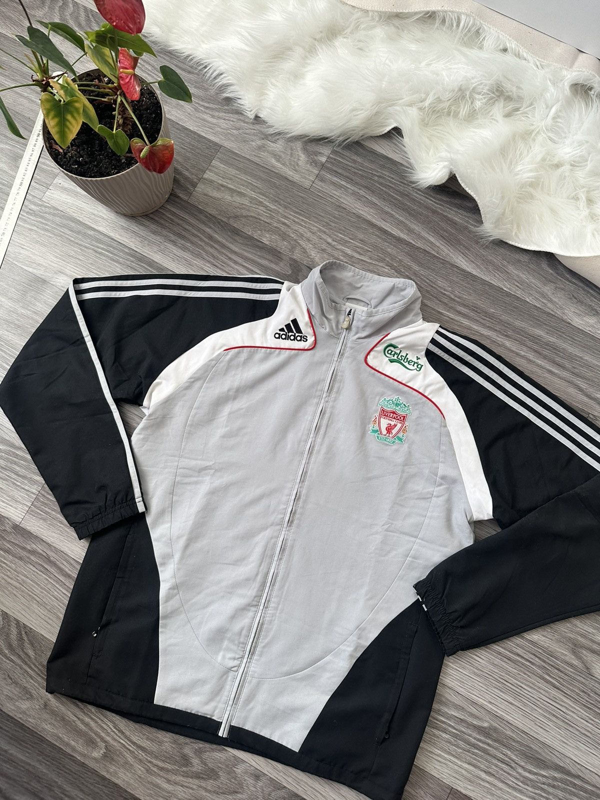 Adidas Adidas Liverpool Vintage 2008-2009 Tracksuit Galsberg hype Size US L / EU 52-54 / 3 - 13 Thumbnail