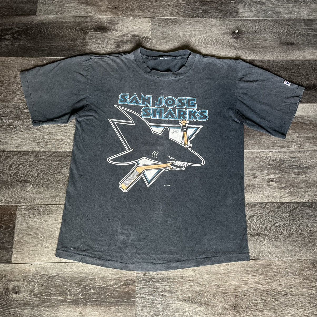 NHL Vintage 1991 NHL San Jose Sharks Logo 7 Hockey Team T Shirt Size US XL / EU 56 / 4 - 1 Thumbnail