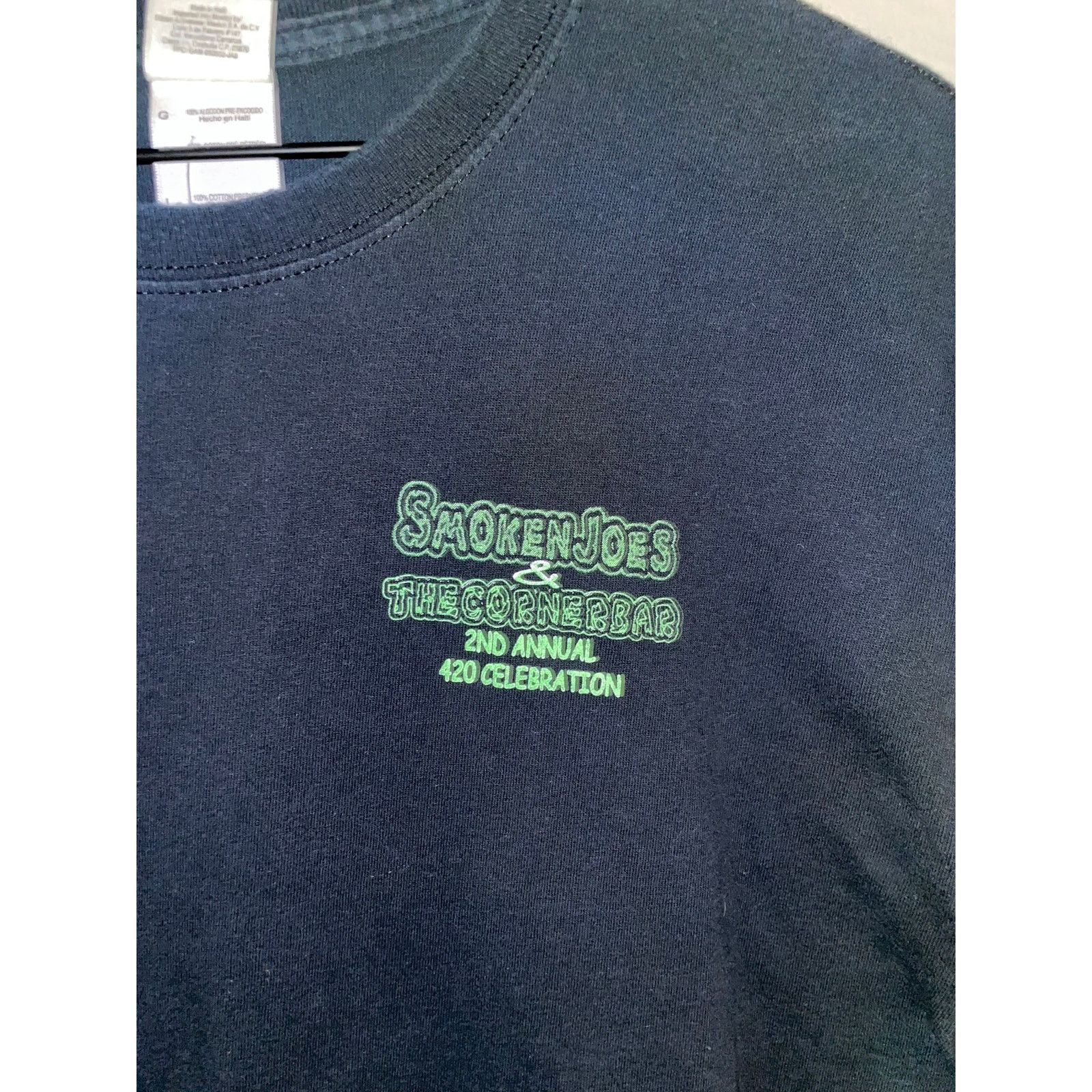 Gildan Smoken Joes Shirt and The Corner Bar 420 Weed Tee Graphic L Size US L / EU 52-54 / 3 - 3 Thumbnail
