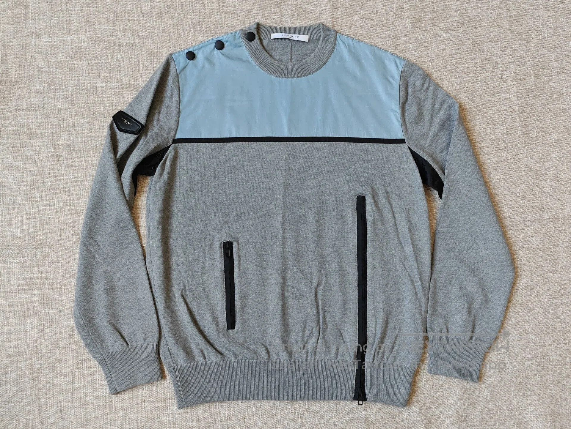 Givenchy Givenchy Men's Zip Detail Sweatshirt. Size US M / EU 48-50 / 2 - 1 Thumbnail