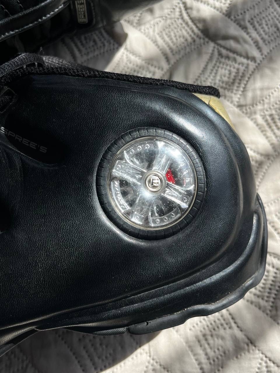 Supreme Dada Supreme Spinners Size US 11 / EU 44 - 11 Thumbnail