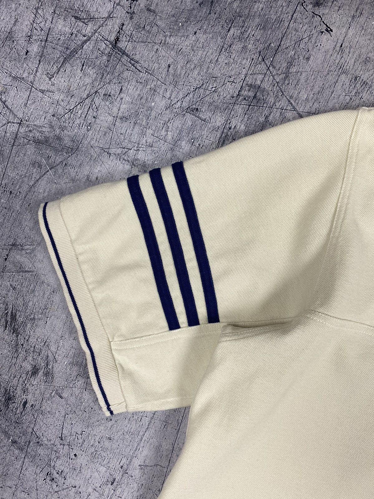 Adidas Vintage Adidas Streetwear Polo Shirt Size US L / EU 52-54 / 3 - 4 Thumbnail