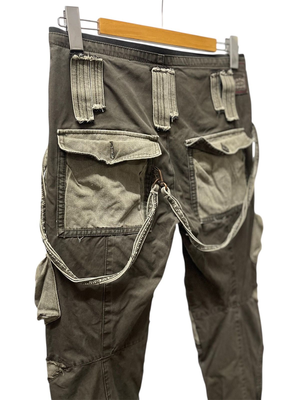 Marithe + Francois Girbaud 2000s Marithe+Francois Girbaud Bondage Cargo Pants Size US 32 / EU 48 - 7 Thumbnail