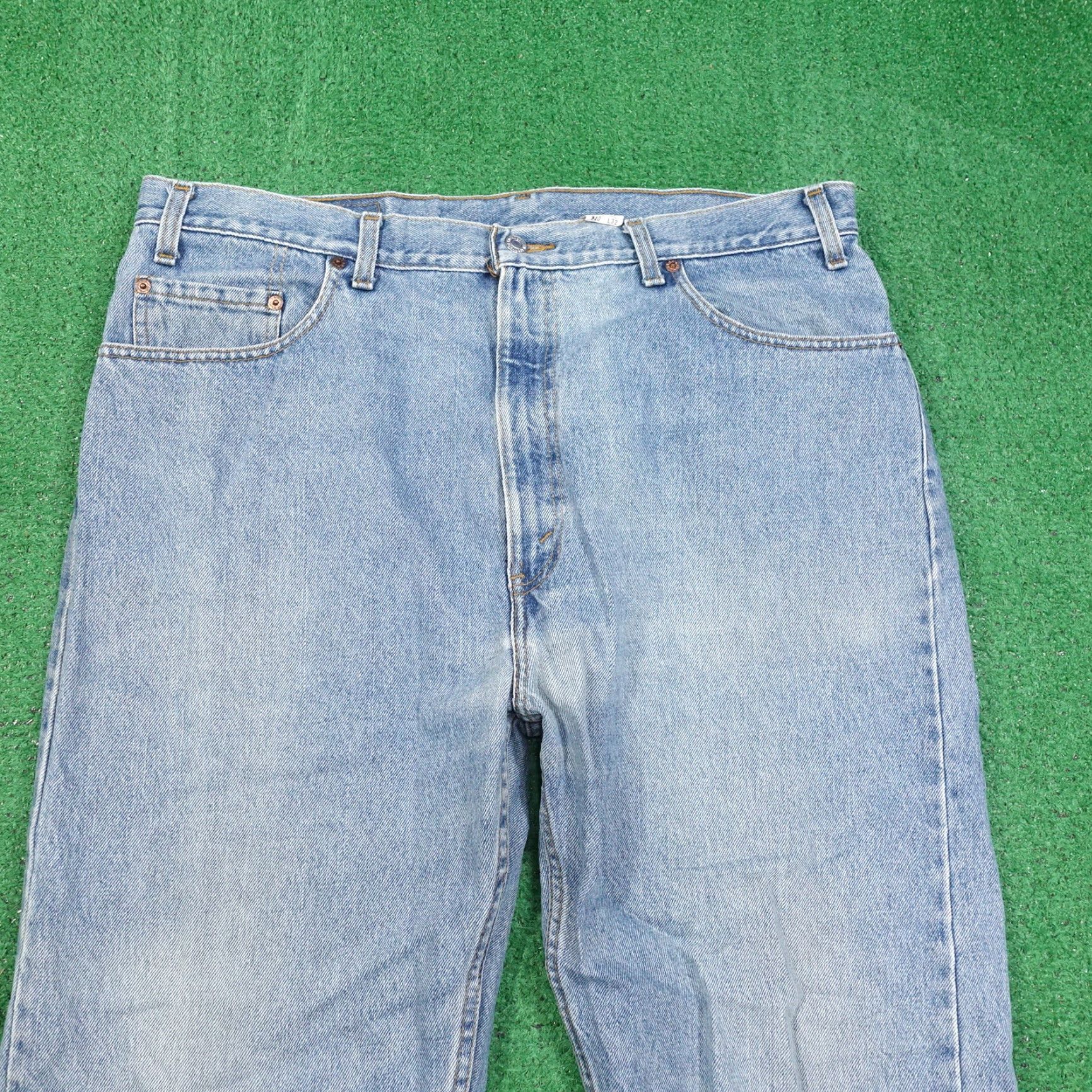 Levi's VINTAGE LEVI'S 505 STRAIGHT LEG BLUE JEANS MENS 38X32 Size US 38 / EU 54 - 2 Thumbnail