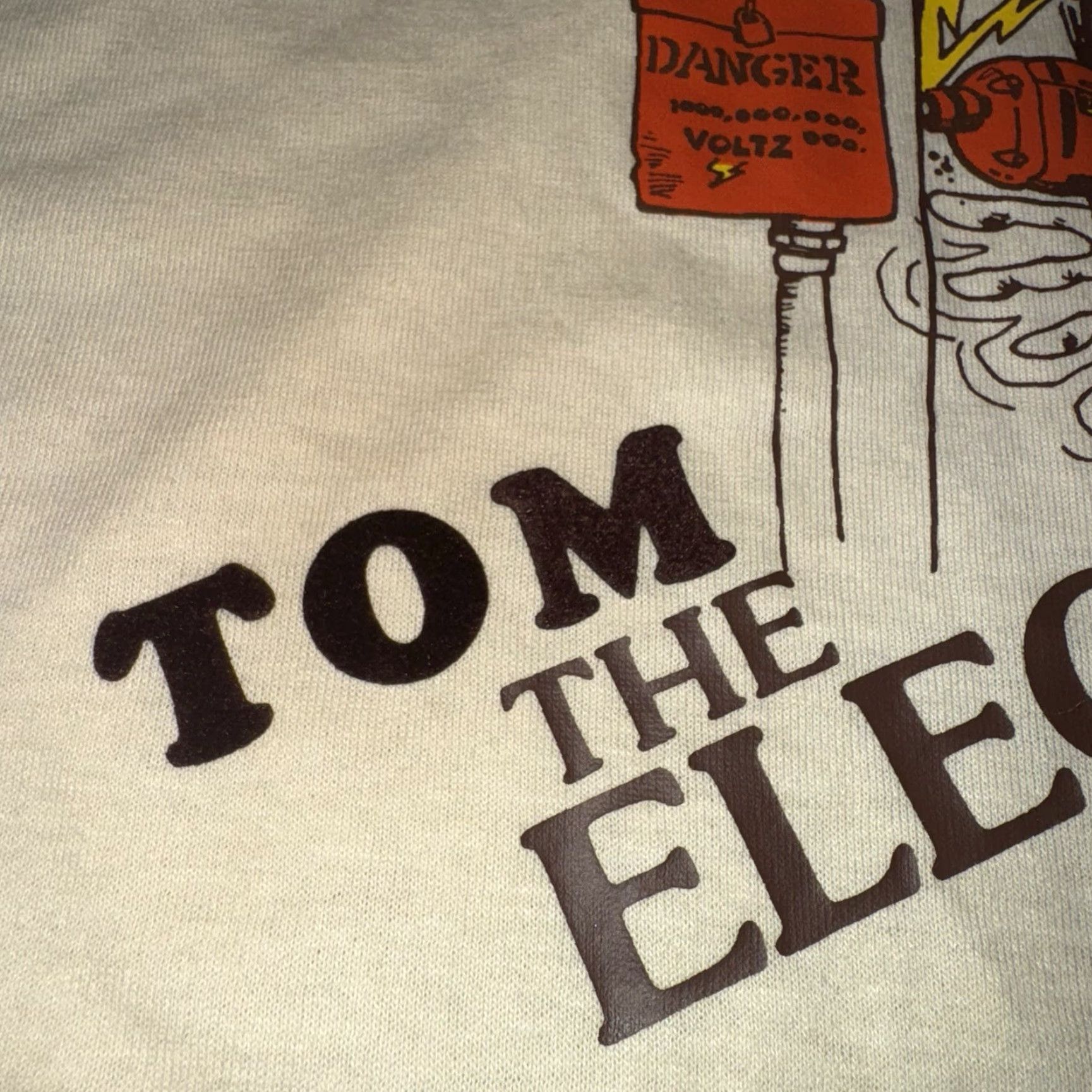 Jerzees VINTAGE Tom The Electrician Cal Cru 1980s Jerzees T-Shirt XL Yellow Crew Neck Short Sleeve Men Size US XL / EU 56 / 4 - 7 Thumbnail