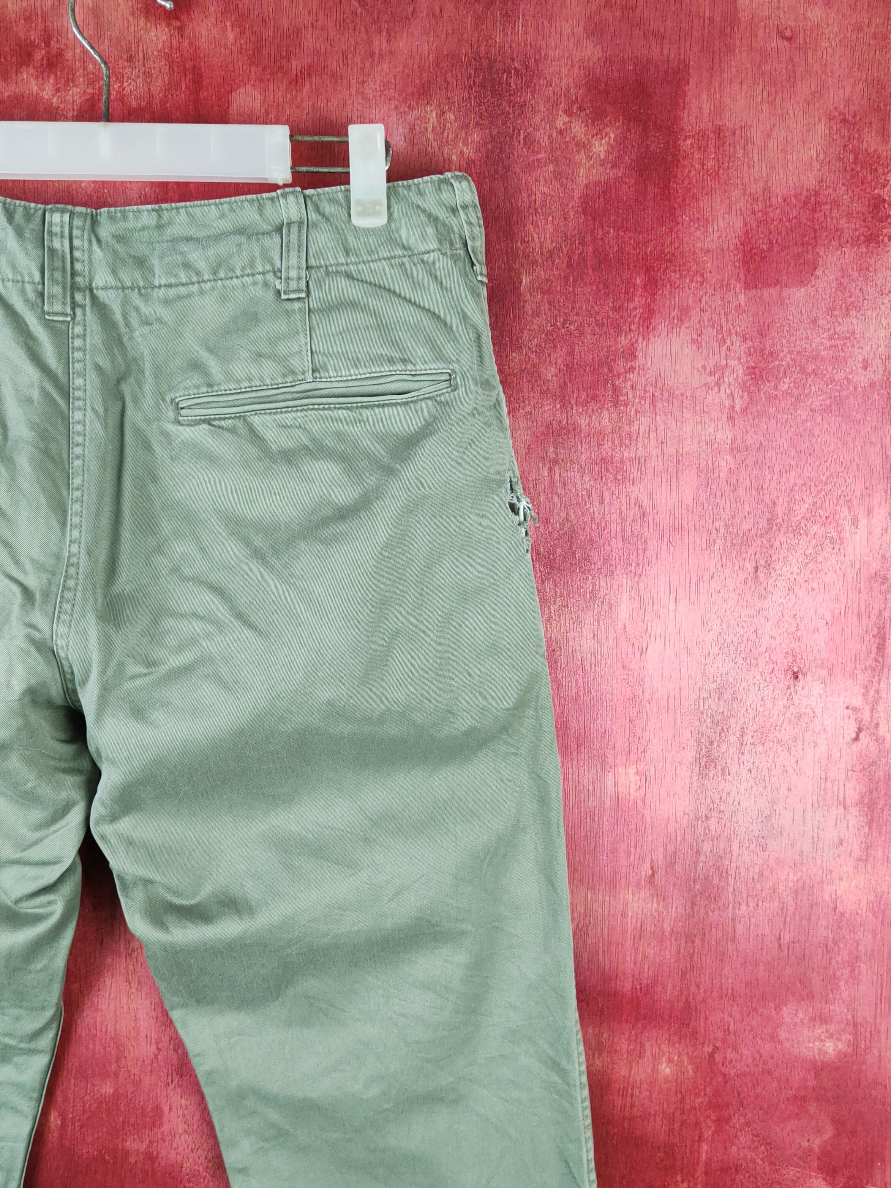 Japanese Brand Uniqlo Army Green ripped vintage Casual Pants #S2258 Size US 33 - 11 Thumbnail