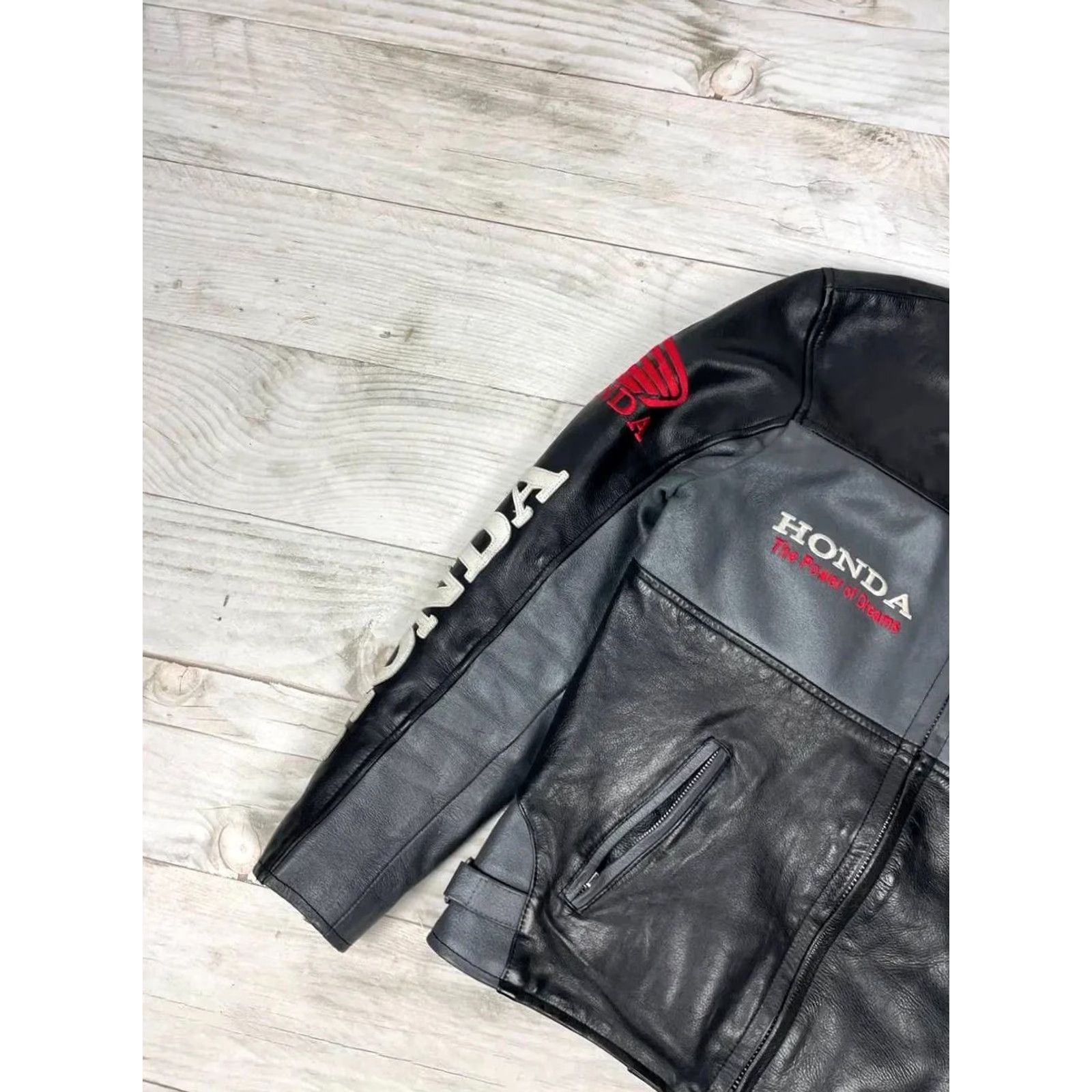Honda VINTAGE Honda Racing Leather Motorcycle Jacket Moto Men XS Black Jacket Size US XS / EU 42 / 0 - 5 Thumbnail