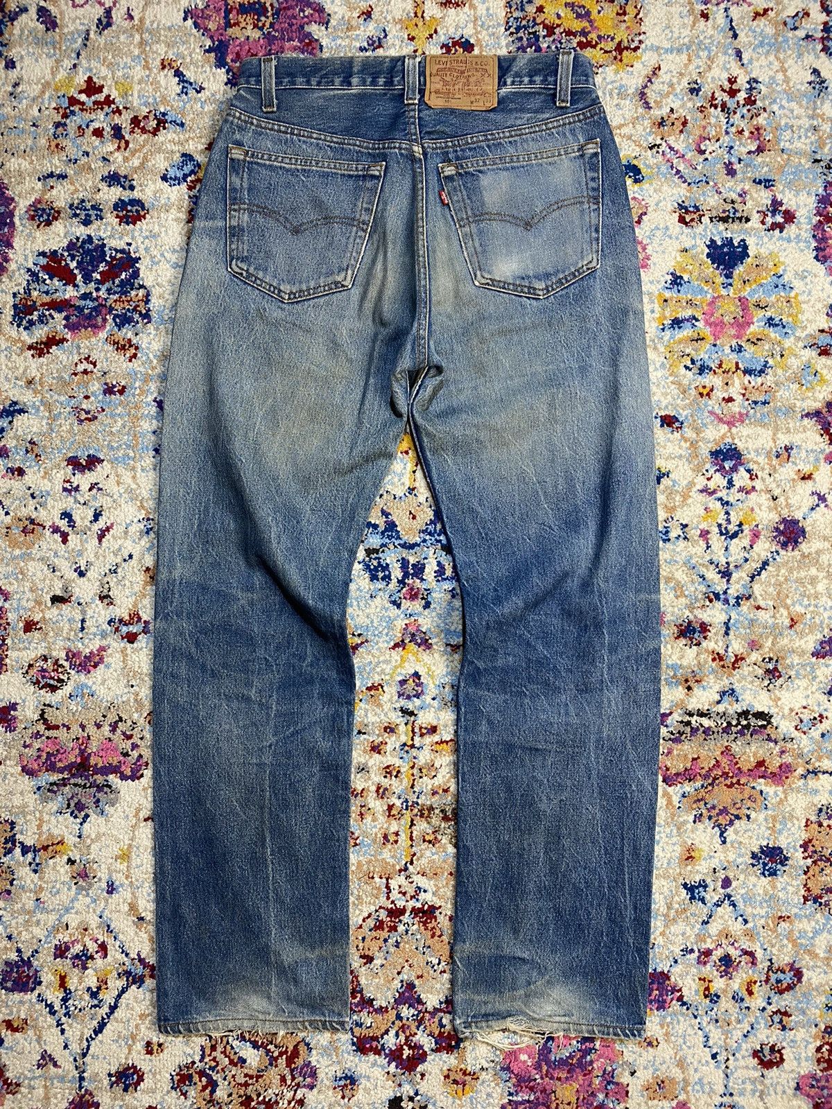 Levi's × Vintage 1980s Levis 501 Slim Fit Button Fly Distressed Blue Jeans Size US 32 / EU 48 - 2 Thumbnail