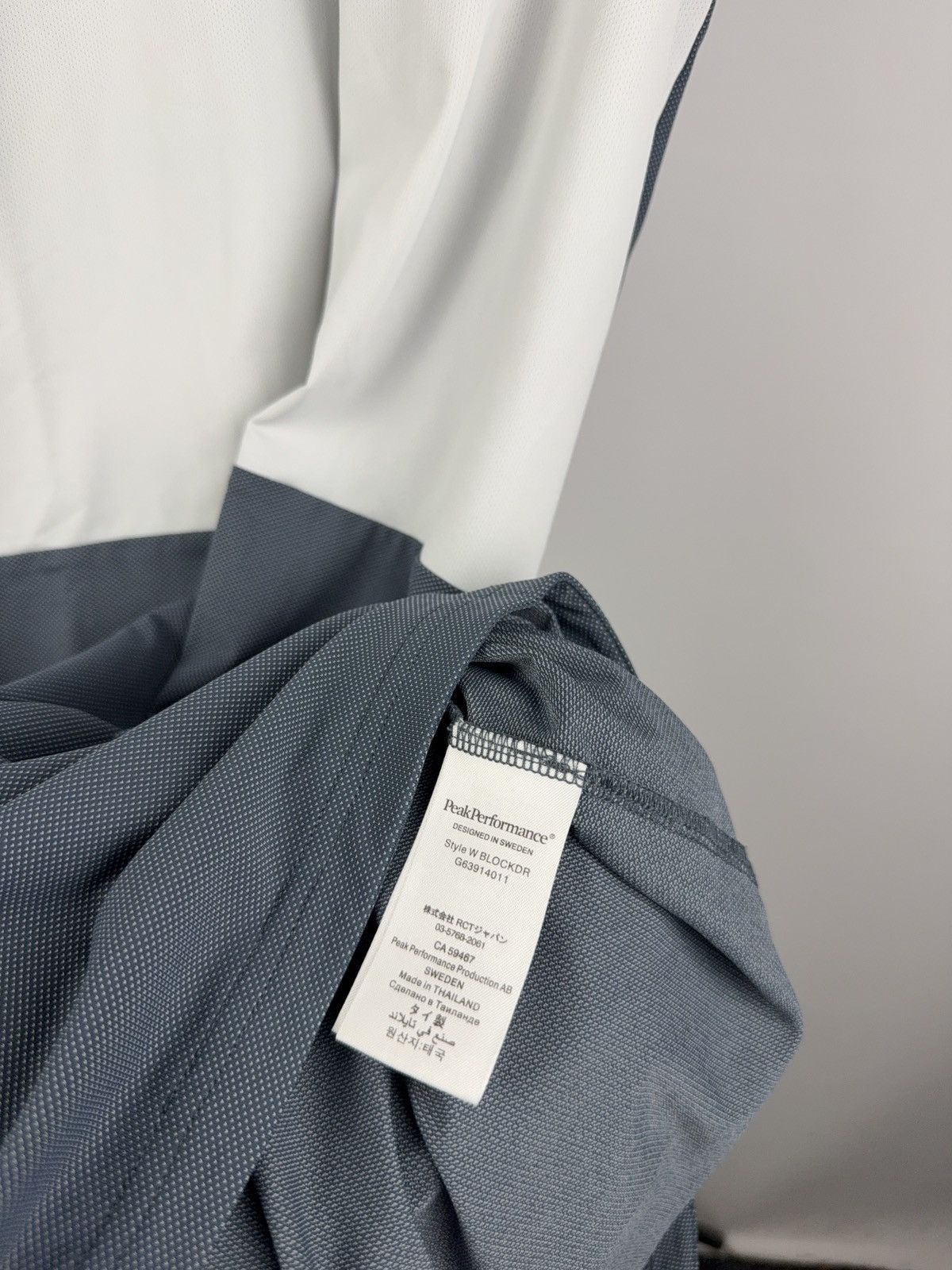 Peak Performance Outdoor Gorpcore Peak Performance midi dress Y2K Size M / US 6-8 / IT 42-44 - 7 Thumbnail
