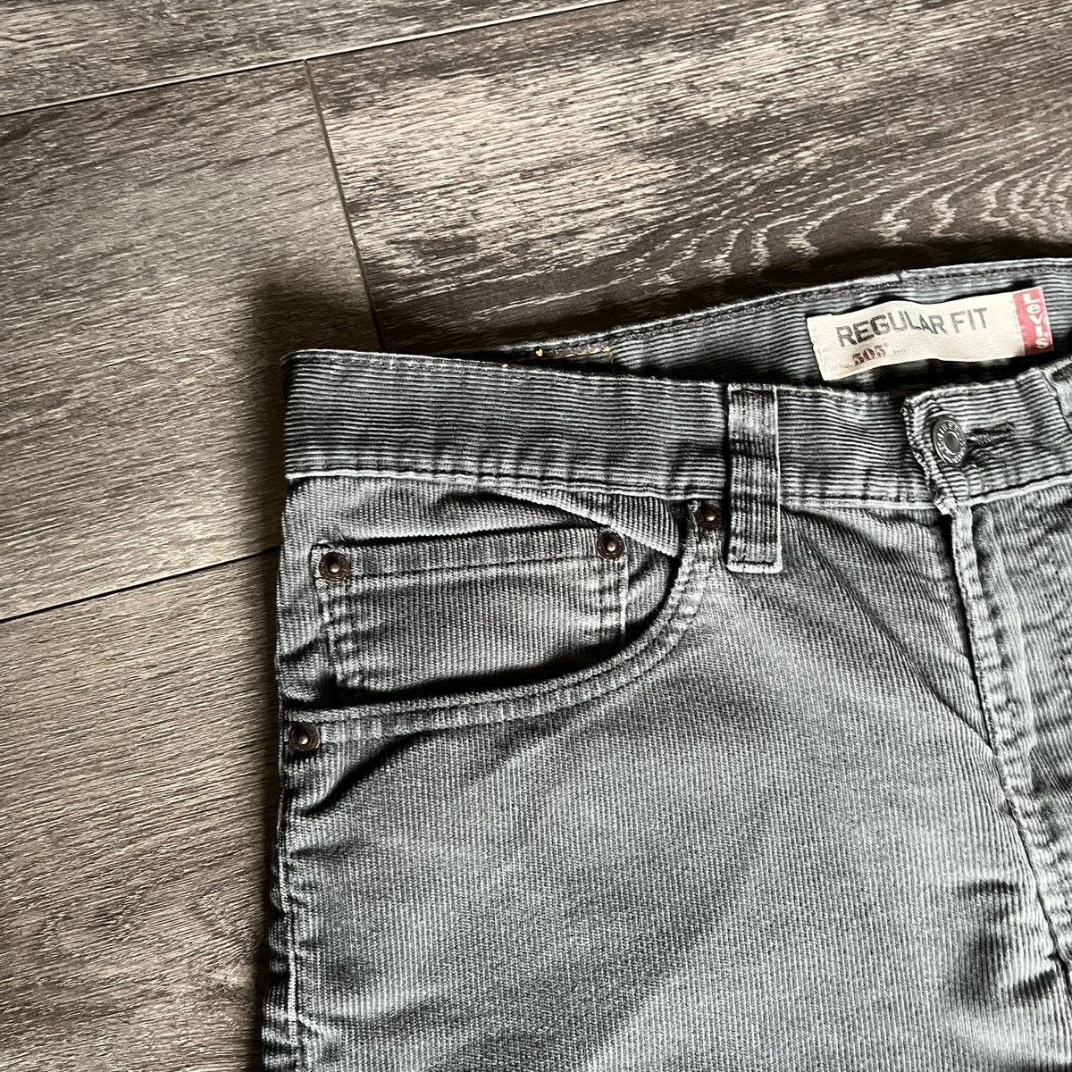 Levi's Vintage 2000s Levi’s 505 Corduroy Straight Fit Jeans 32x30 Size US 32 / EU 48 - 7 Thumbnail