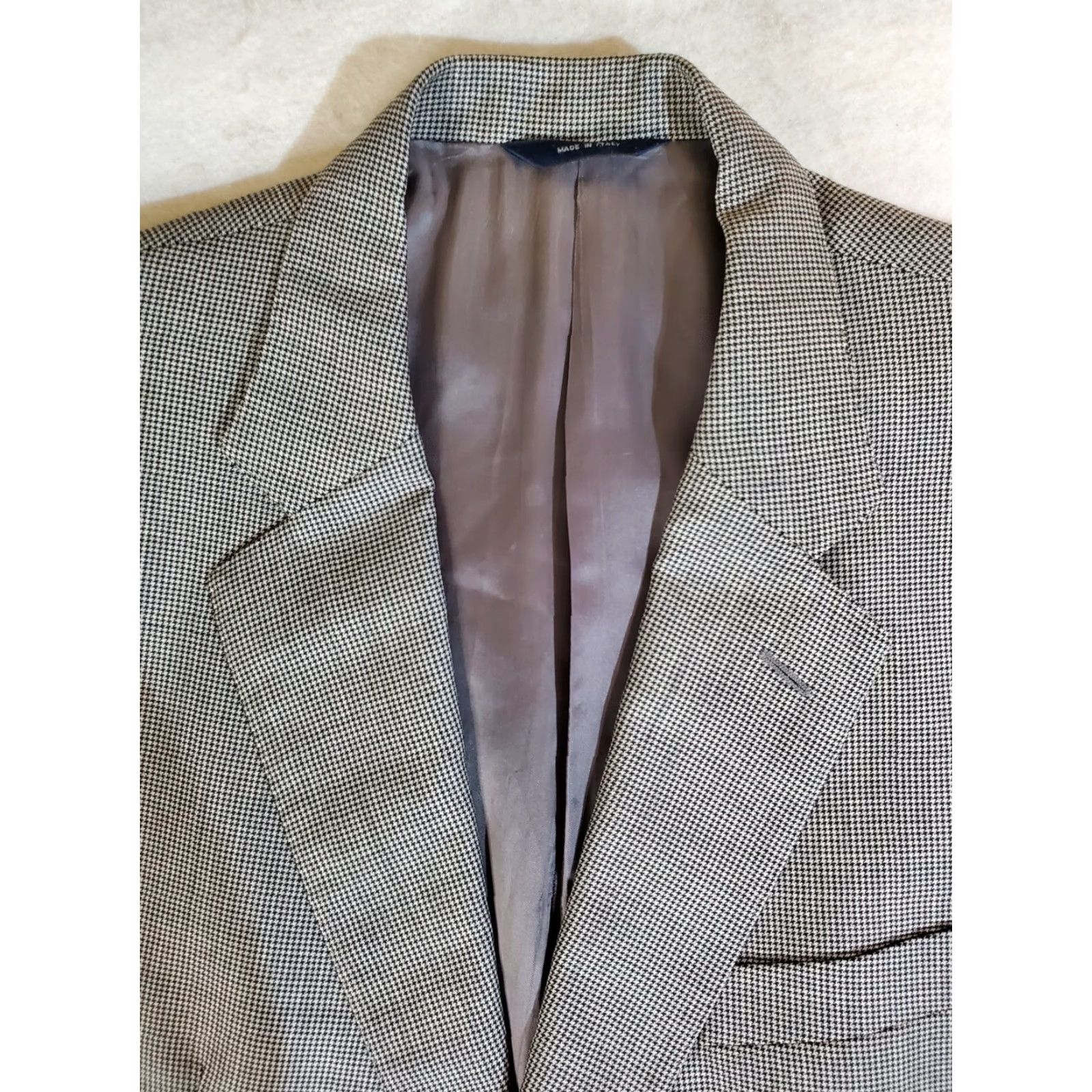 Brooks Brothers VINTAGE Brooks Brothers 2-Button Gray Check Mens 45L Suit Coat 100% Wool Blazer Mens Size 45 Gray Check Wool 2-Button Notch Lapel Casual Classic Mens Size 48R - 3 Thumbnail