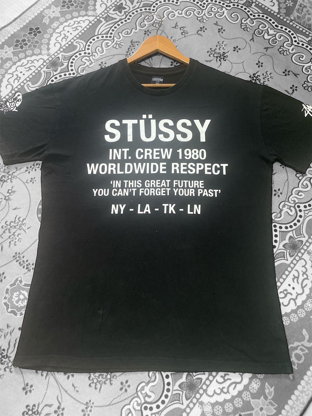 Stussy × Vintage STUSSY BLACK SKATE WHITE CREW WORLDWIDE REDPECT T-SHIRT🔥 Size US M / EU 48-50 / 2 - 8 Thumbnail