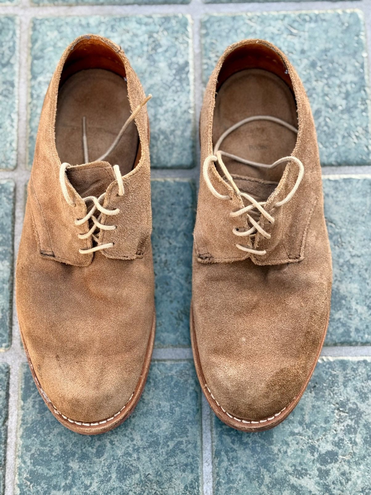 Allen Edmonds Allen Edmonds Boone Suede Bluchers 9.5 3E Vibram Sole Size US 9.5 / EU 42-43 - 2 Thumbnail