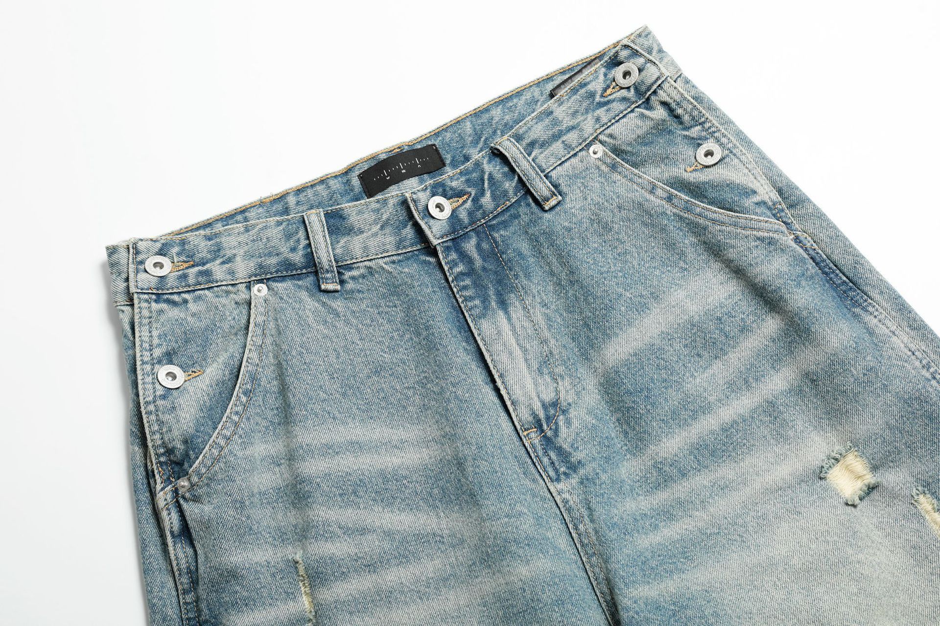 Vintage Men's loose casual wide-leg straight blue ripped jeans Size US 32 / EU 48 - 4 Thumbnail