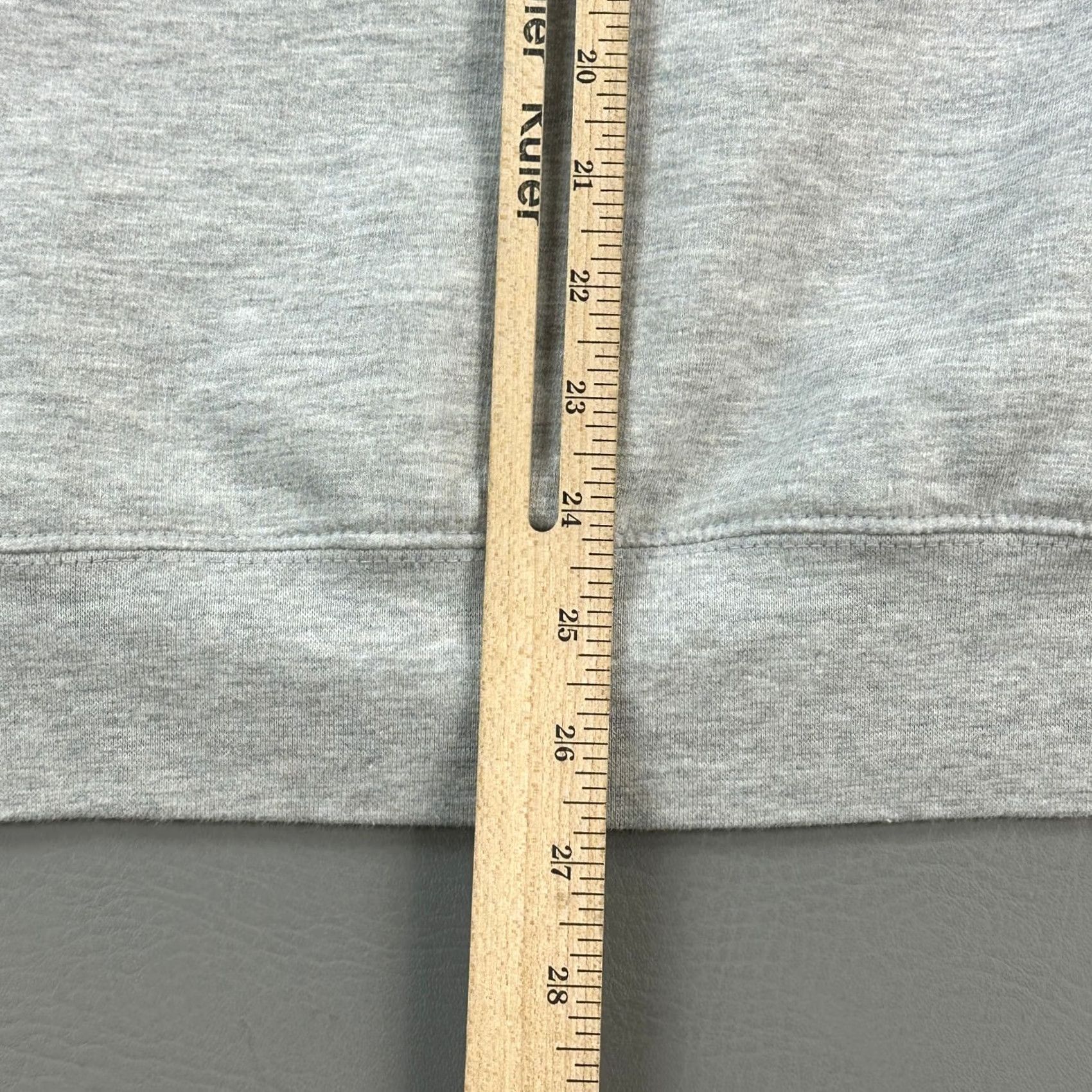 Logo 7 VINTAGE Surfer Magazine Hoodie Mens L Gray Short Sleeve Logo Spellout Pullover Size US L / EU 52-54 / 3 - 6 Thumbnail
