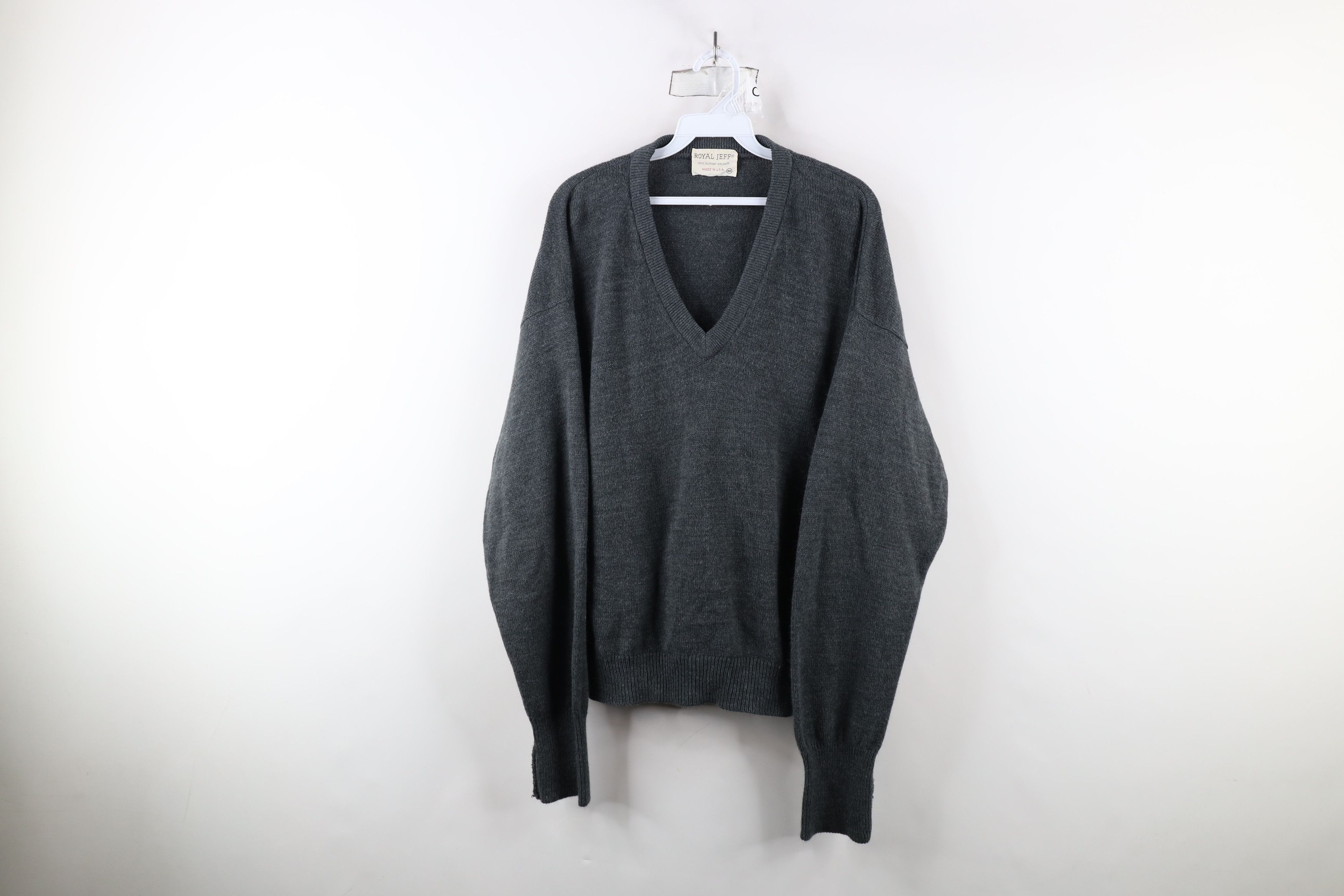 Vintage Vintage 70s Lord Jeff Knit V-Neck Sweater Heather Gray USA Size US M / EU 48-50 / 2 - 1 Thumbnail