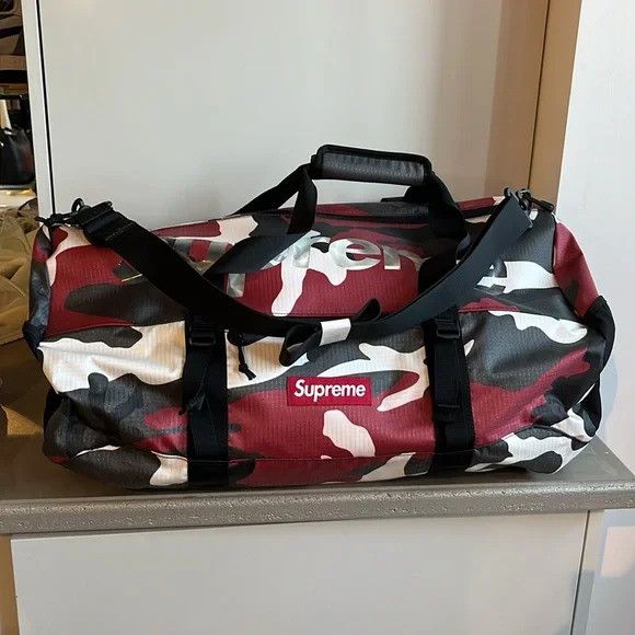 Supreme Duffle Bag Red