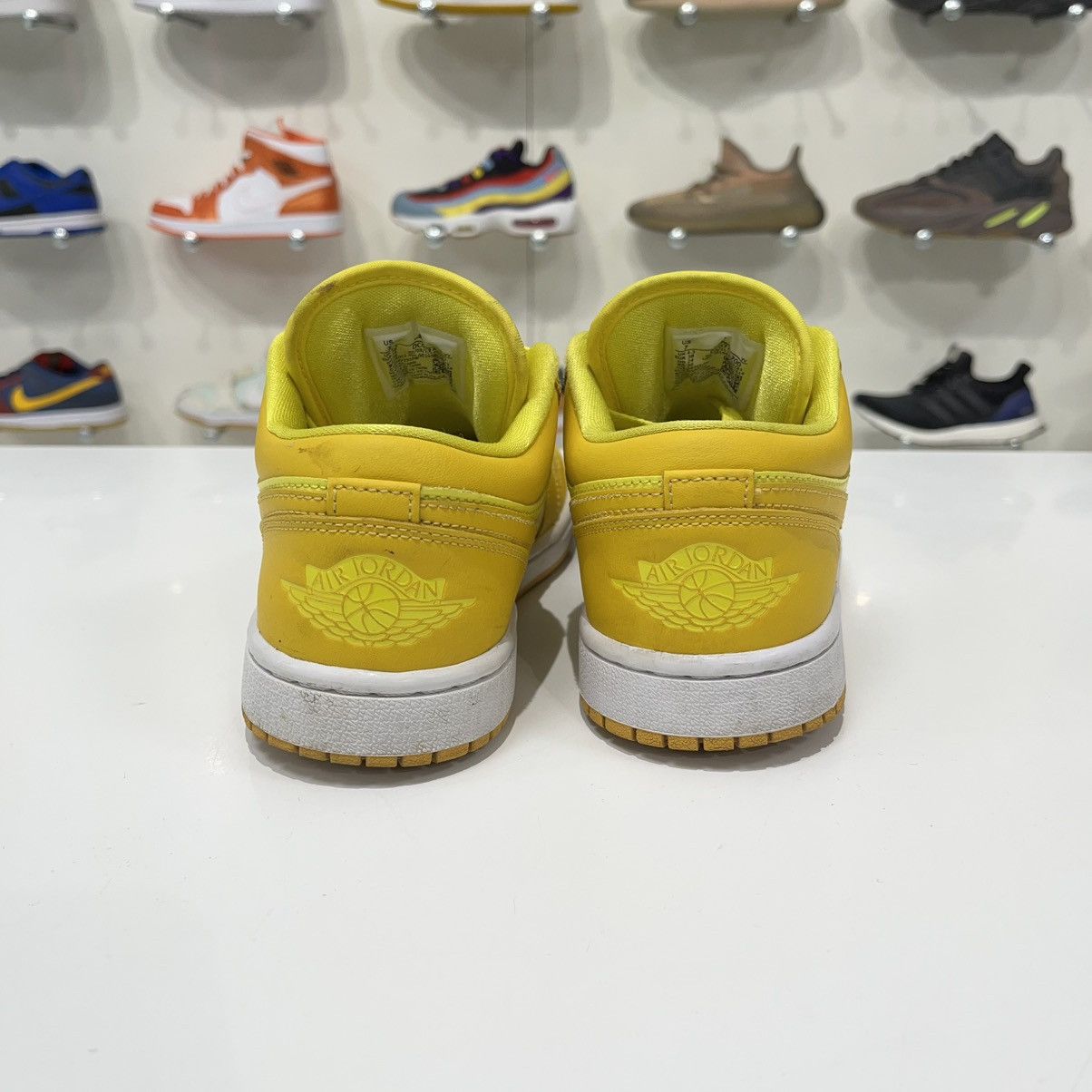 Nike Air Jordan 1 Low Yellow Strike (W) Size US 7 / IT 37 - 5 Thumbnail