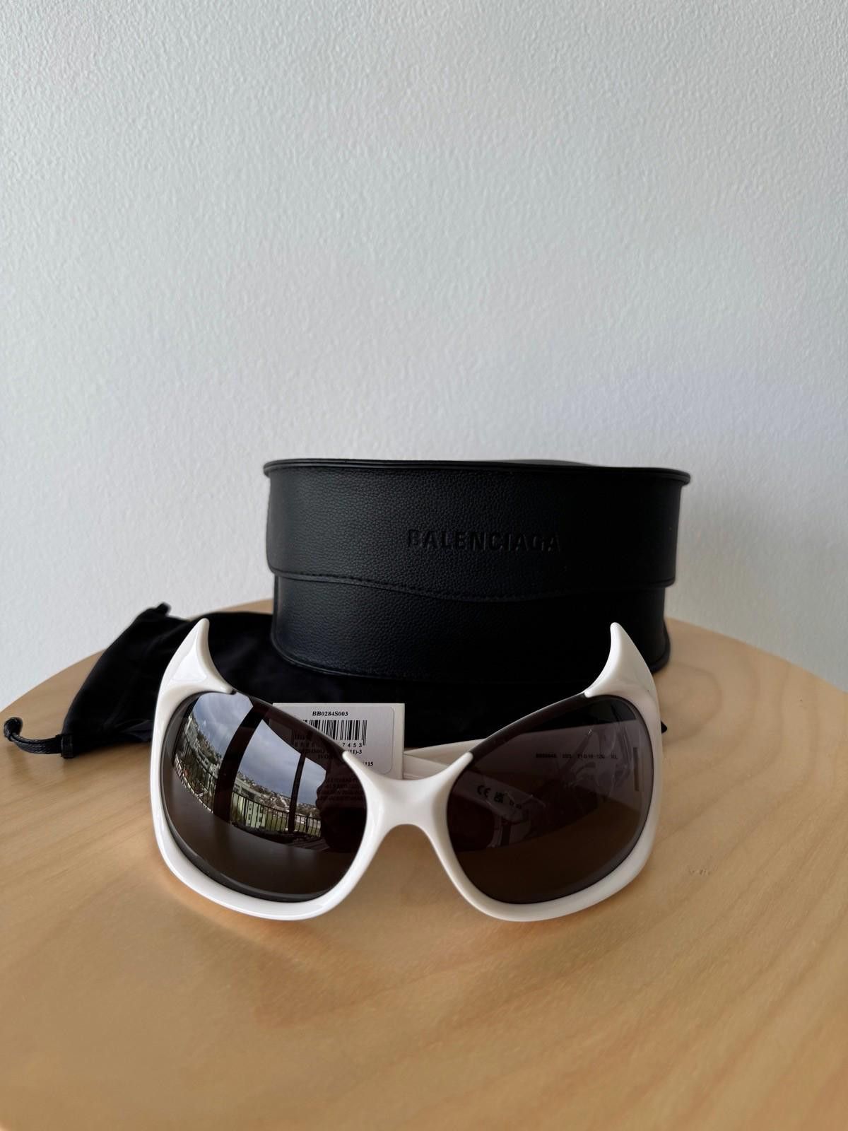 NEW BALENCIAGA SUNGLASSES BB0287S 005 WOMEN CAT EYE GREEN EYEWEAR Balenciaga NEW BALENCIAGA BB0287S 005 SUNGLASSES GREEN CAT  main image 4