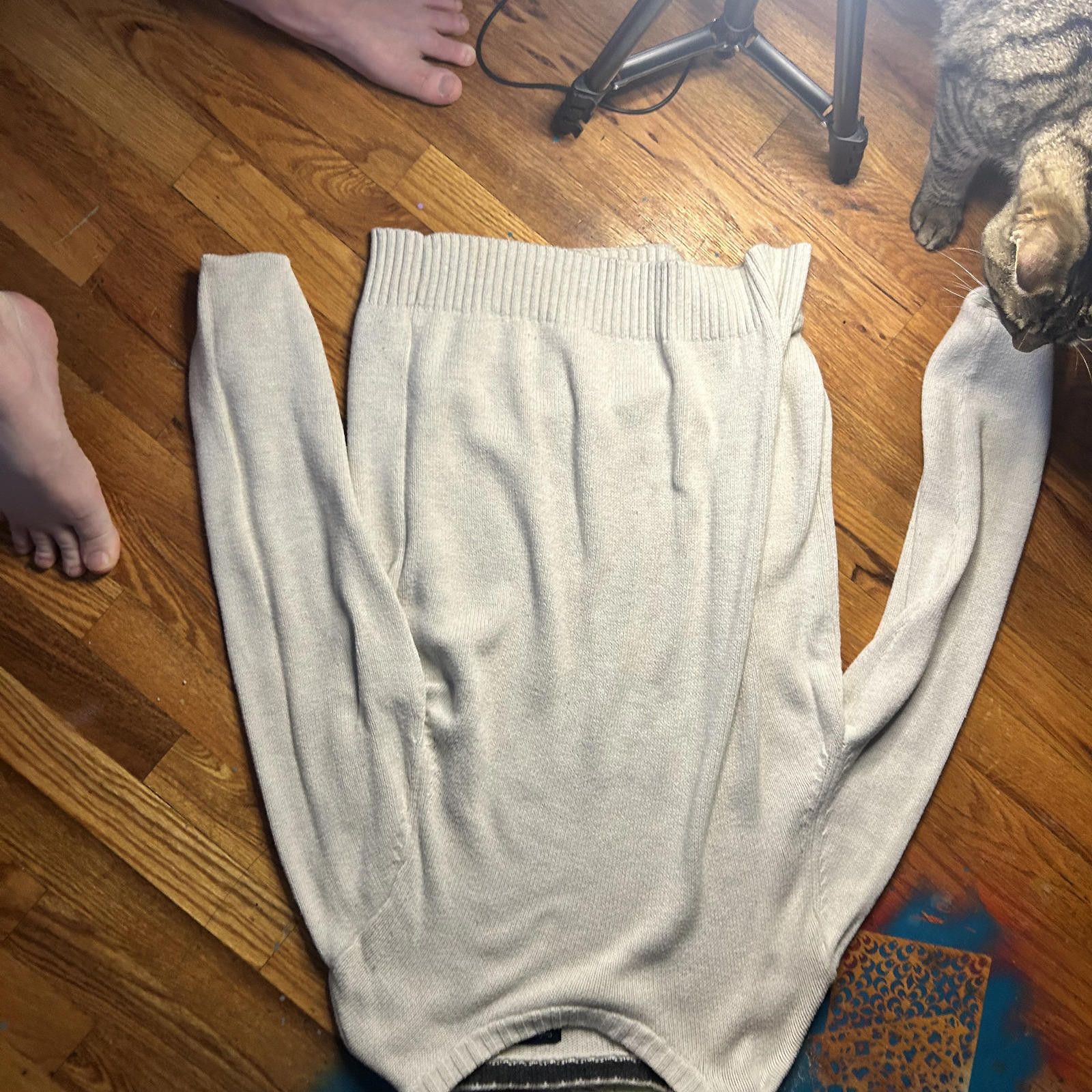 Unknown London Cozy Cream Sweater - Perfect for Cat Cuddles and Chill Days Size US M / EU 48-50 / 2 - 4 Thumbnail