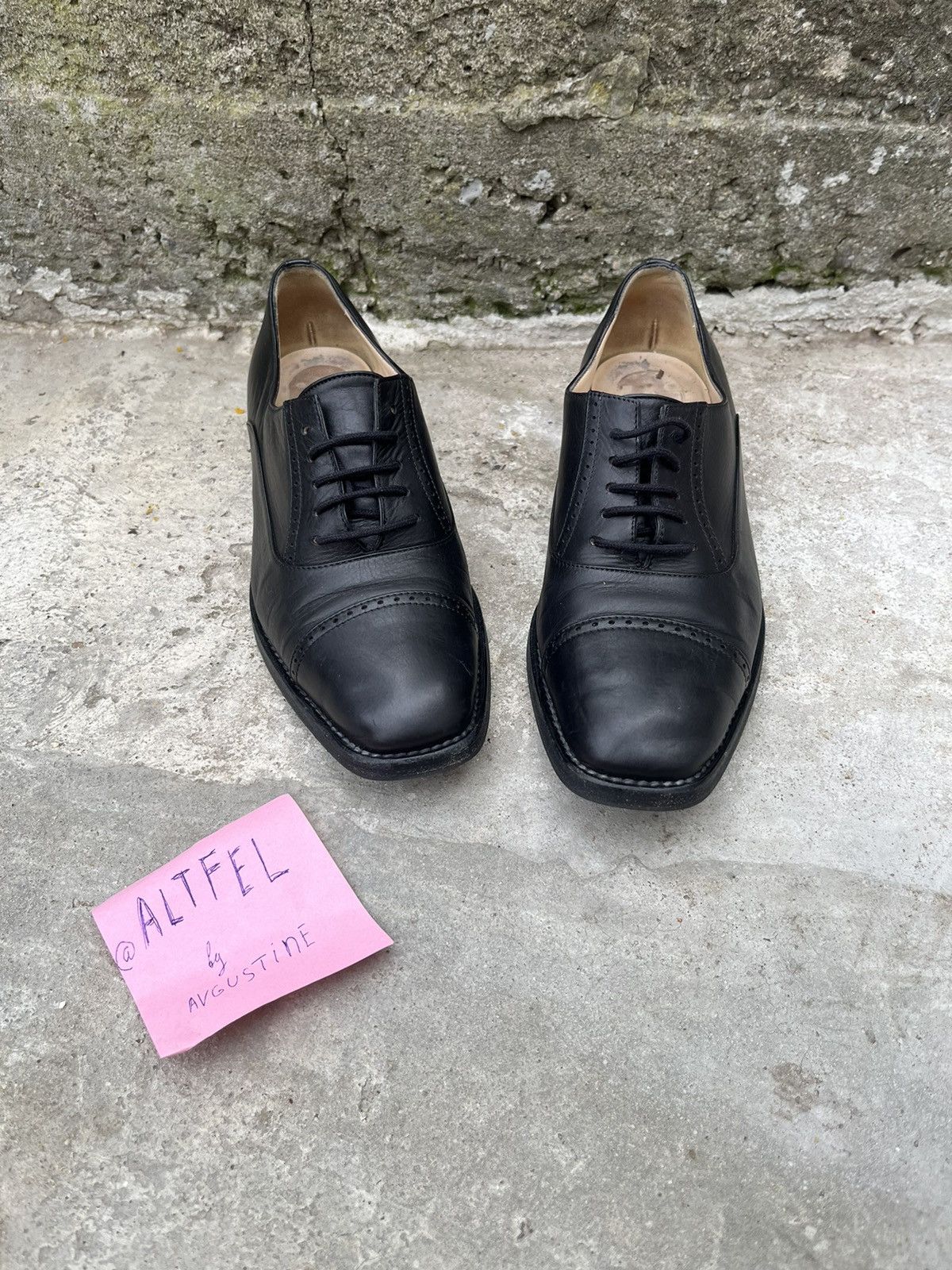 Manolo Blahnik × Vintage Manolo Blahnik handmade leather oxfords Size US 7 / IT 37 - 2 Thumbnail