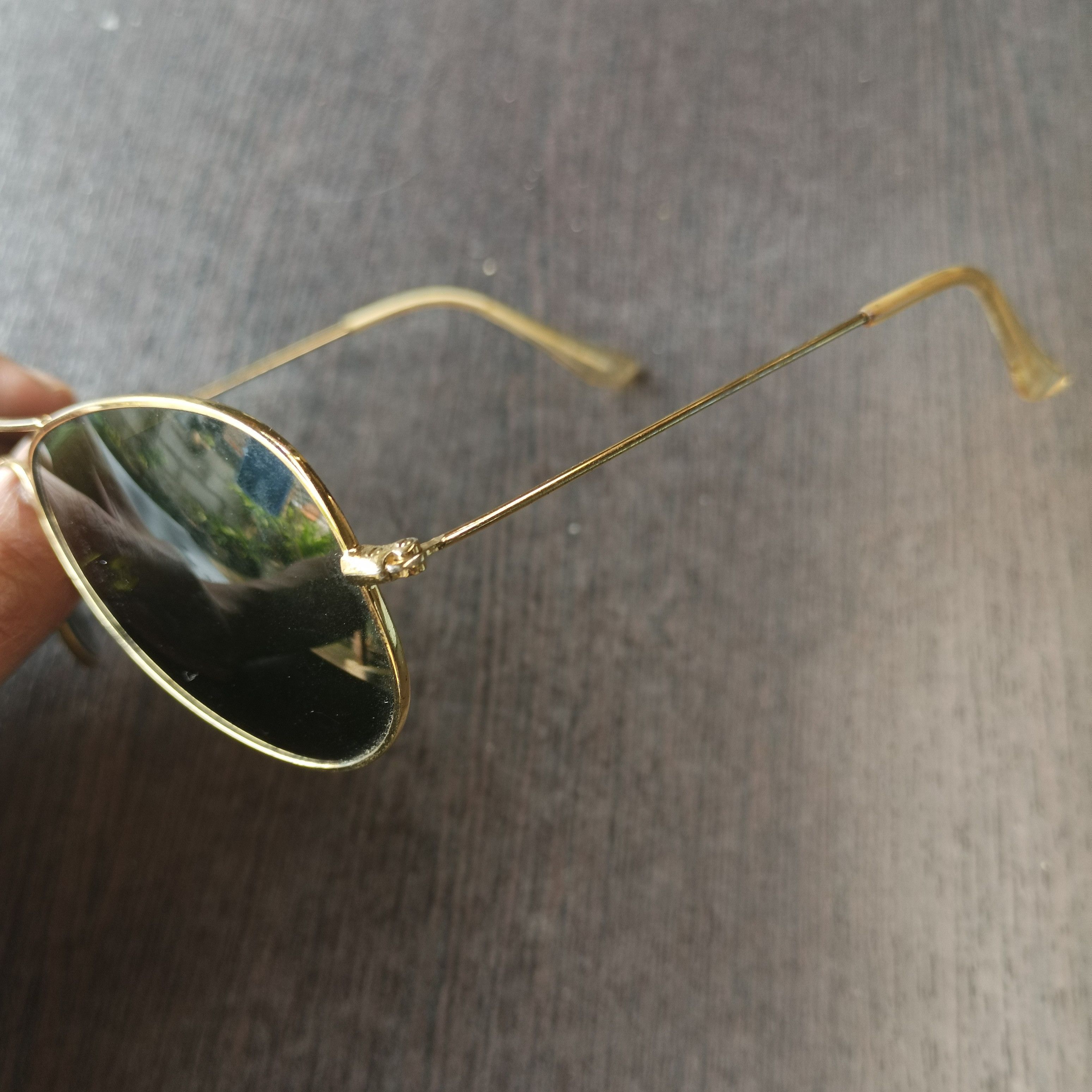 RayBan Vintage B&L RAY-BAN Aviator Gold Sunglasses Size ONE SIZE - 7 Thumbnail