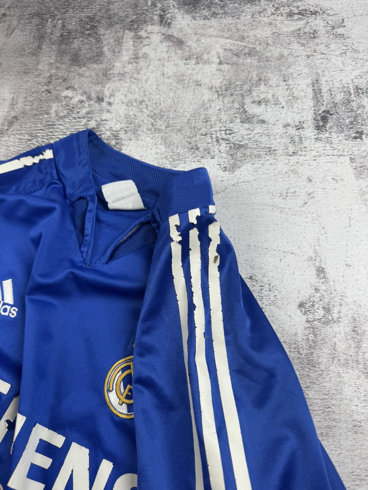 Adidas × Vintage Real Madrid 2004/2005 Adidas Third Kit 3 La Liga Jersey Blockcore T Shirt Tee Size US M / EU 48-50 / 2 - 13 Thumbnail
