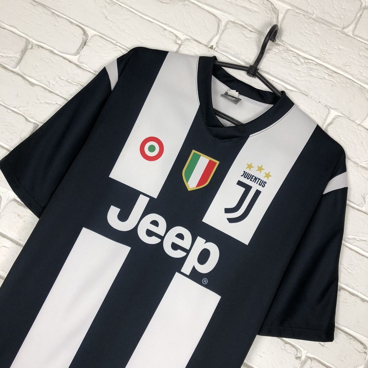 Other Ronaldo Juventus copy soccer jersey official product Size US M / EU 48-50 / 2 - 2 Thumbnail