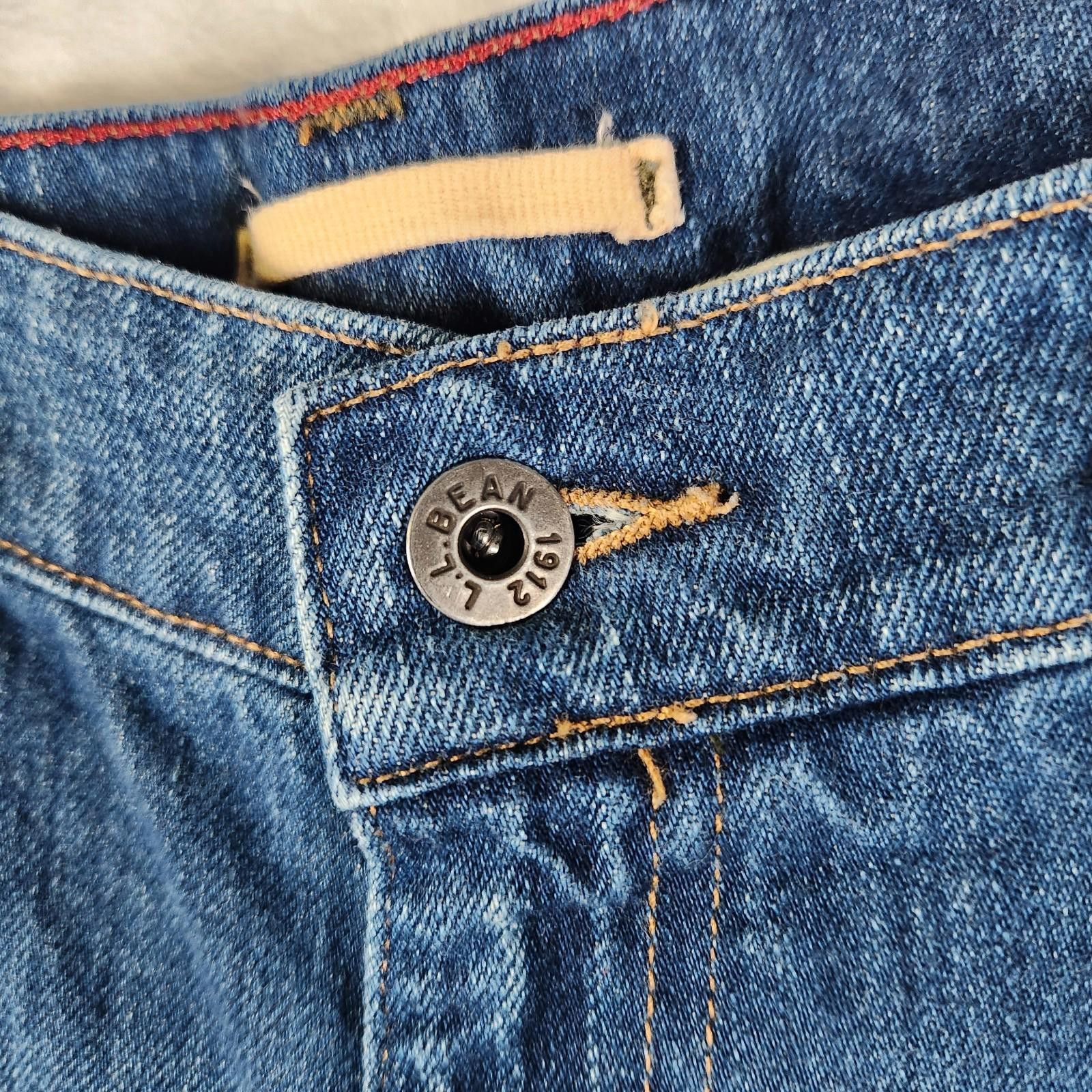 L.L. Bean LL Bean Natural Fit Blue Jeans Cotton Size 34x34 Size US 34 / EU 50 - 4 Thumbnail