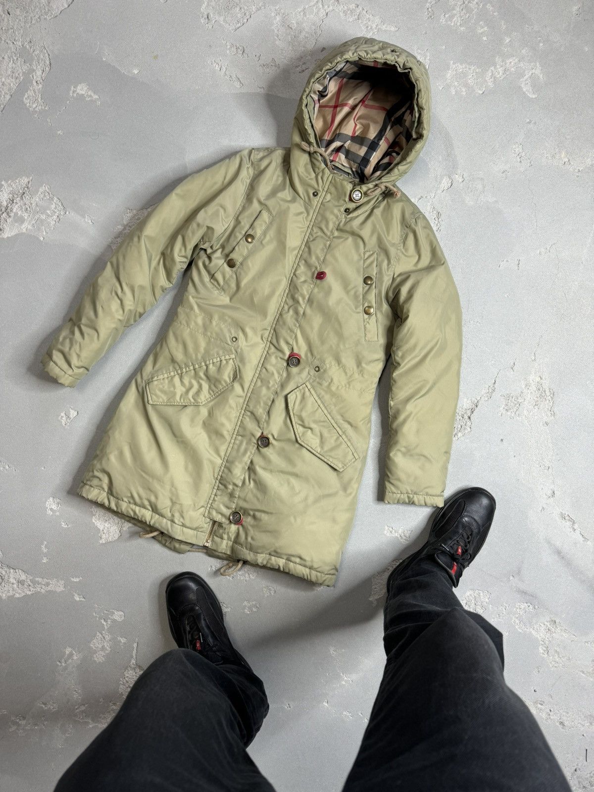 Burberry Burberry Black Down Jacket Puffer Parka Size S - M Size S / US 4 / IT 40 - 1 Thumbnail